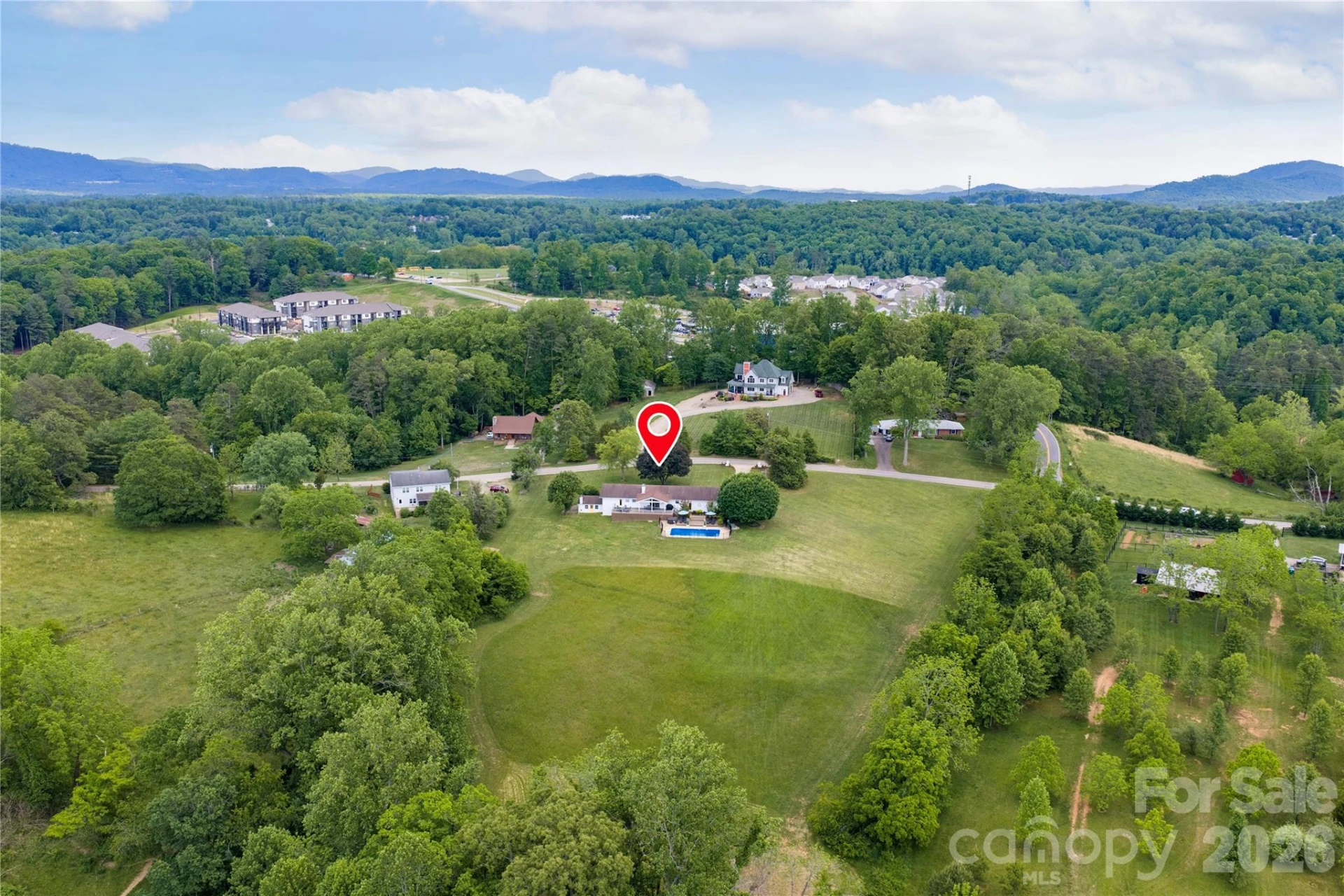 134 W Oakview Road - Photo 40