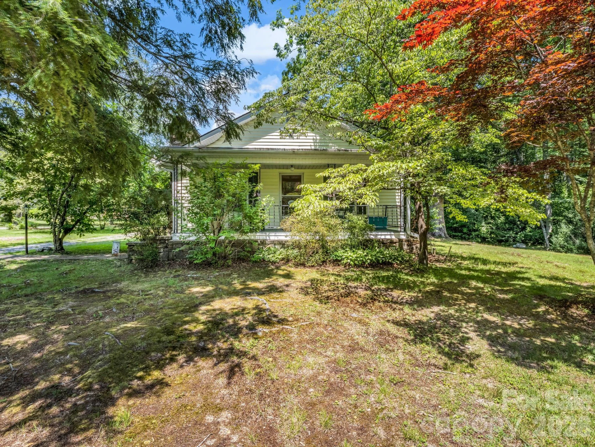 813 Montreat Road - Photo 9