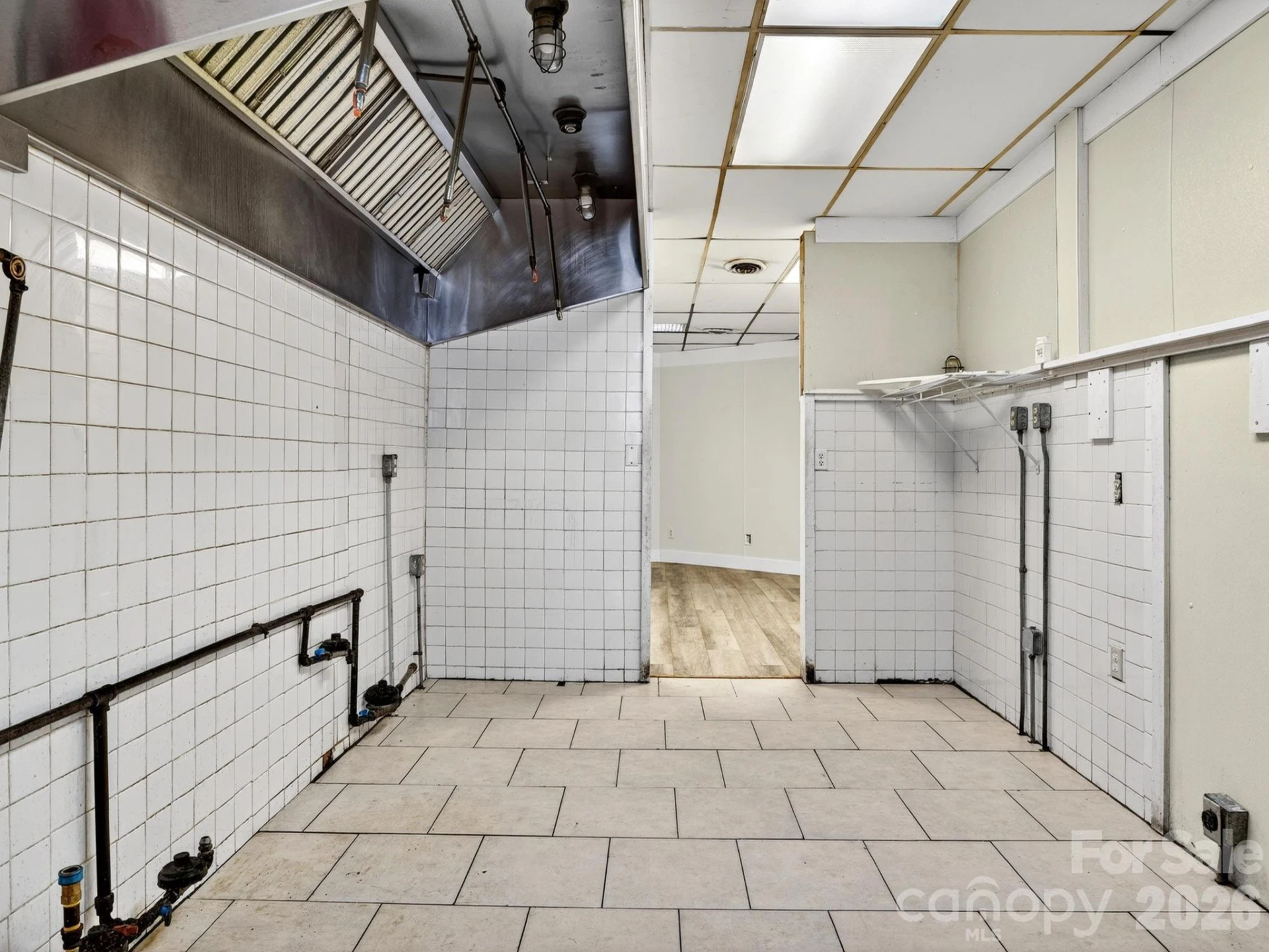 82 N Trade Street - Photo 15