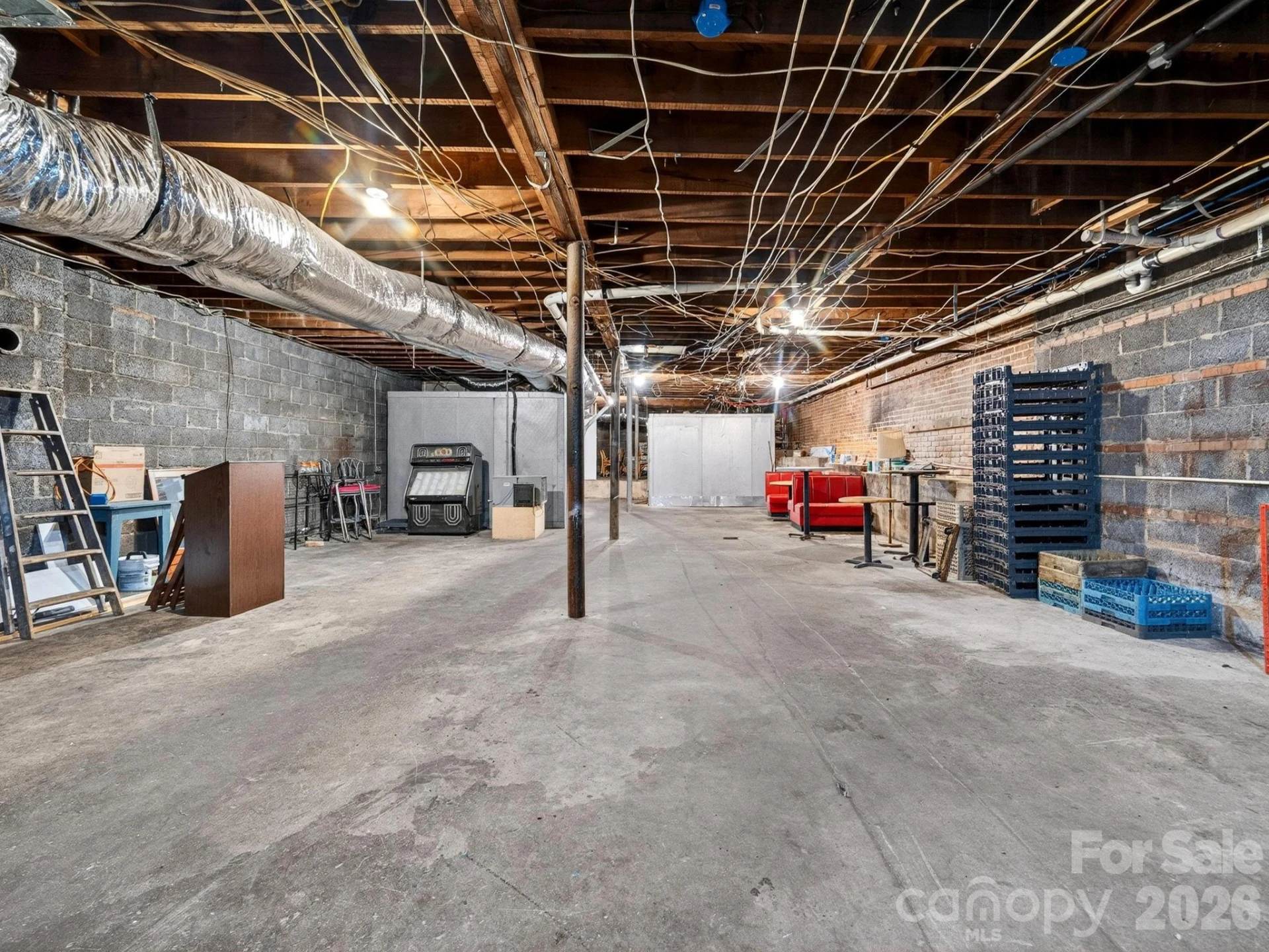 82 N Trade Street - Photo 26