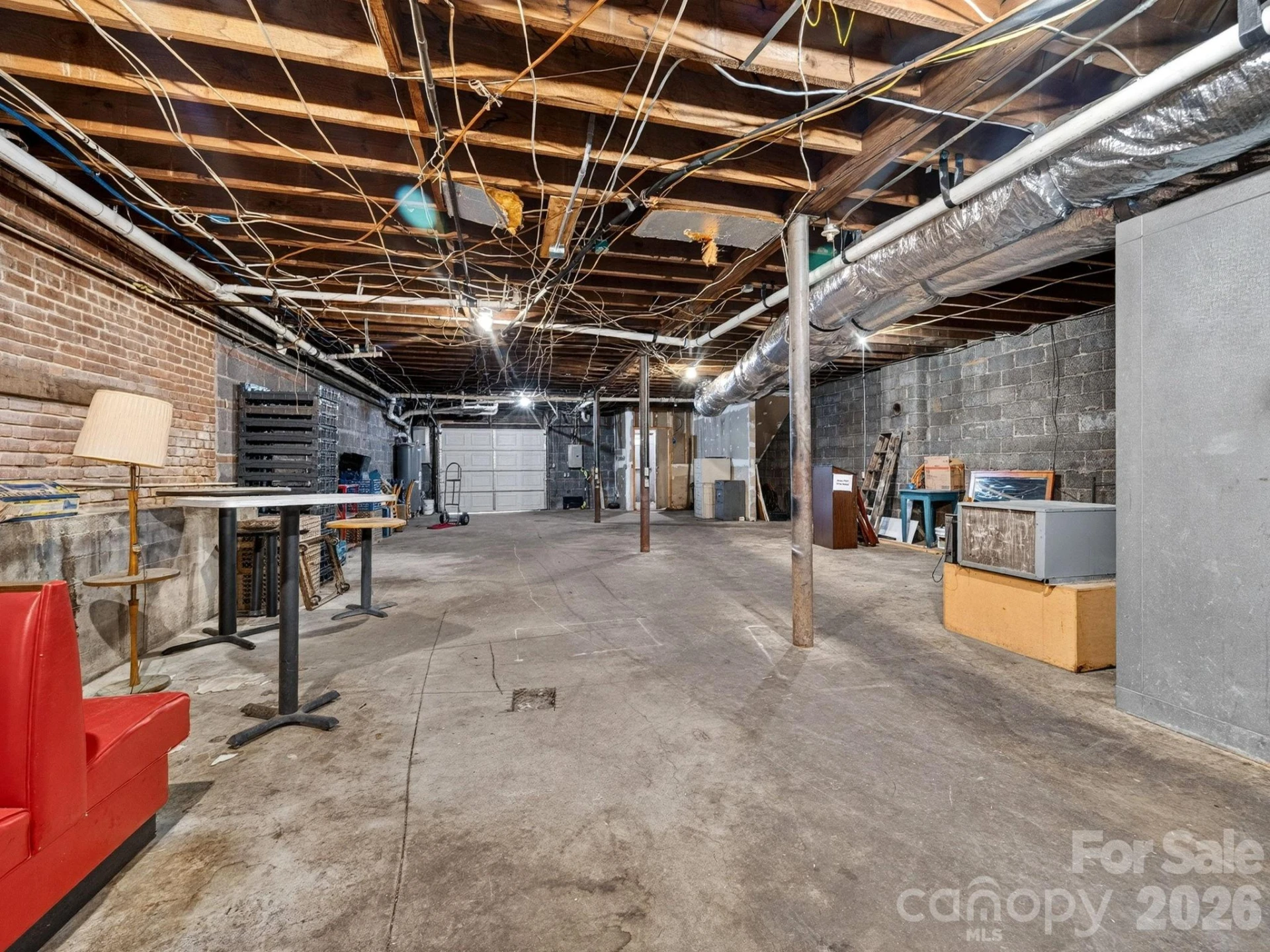 82 N Trade Street - Photo 31