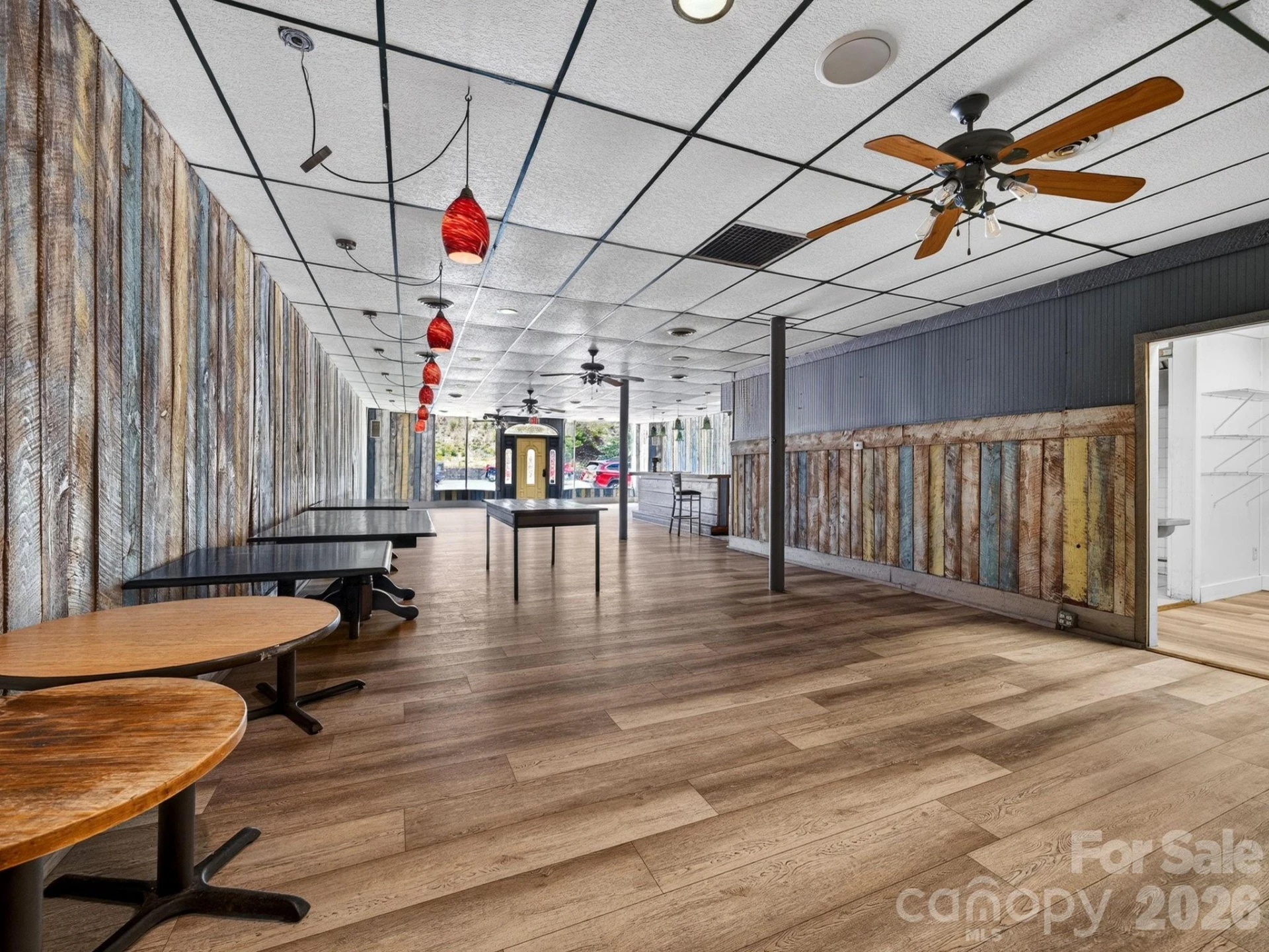 82 N Trade Street - Photo 8