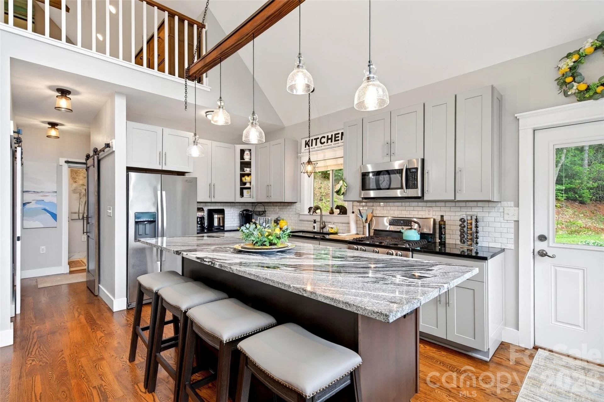 696 Hickory Nut Hollow - Photo 17