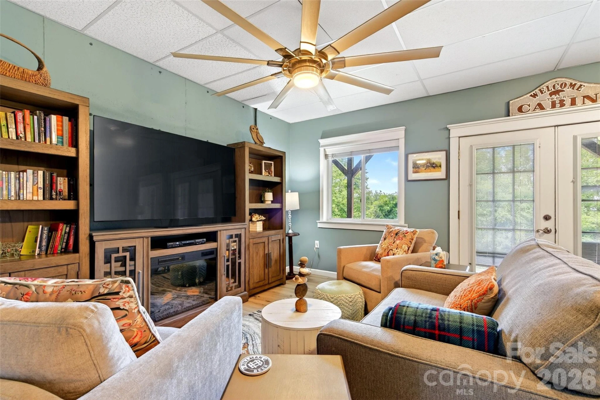 696 Hickory Nut Hollow - Photo 33