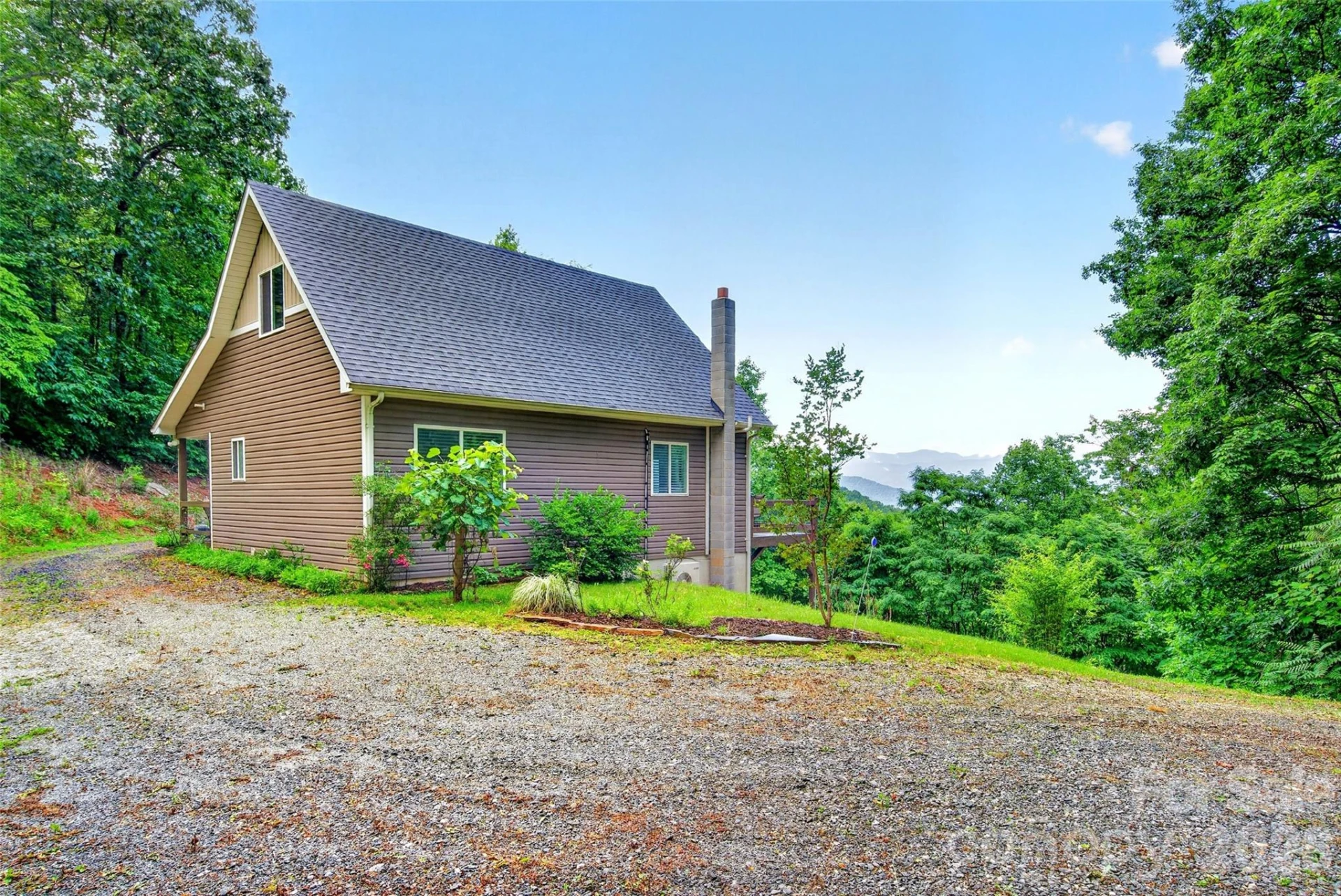 696 Hickory Nut Hollow - Photo 5
