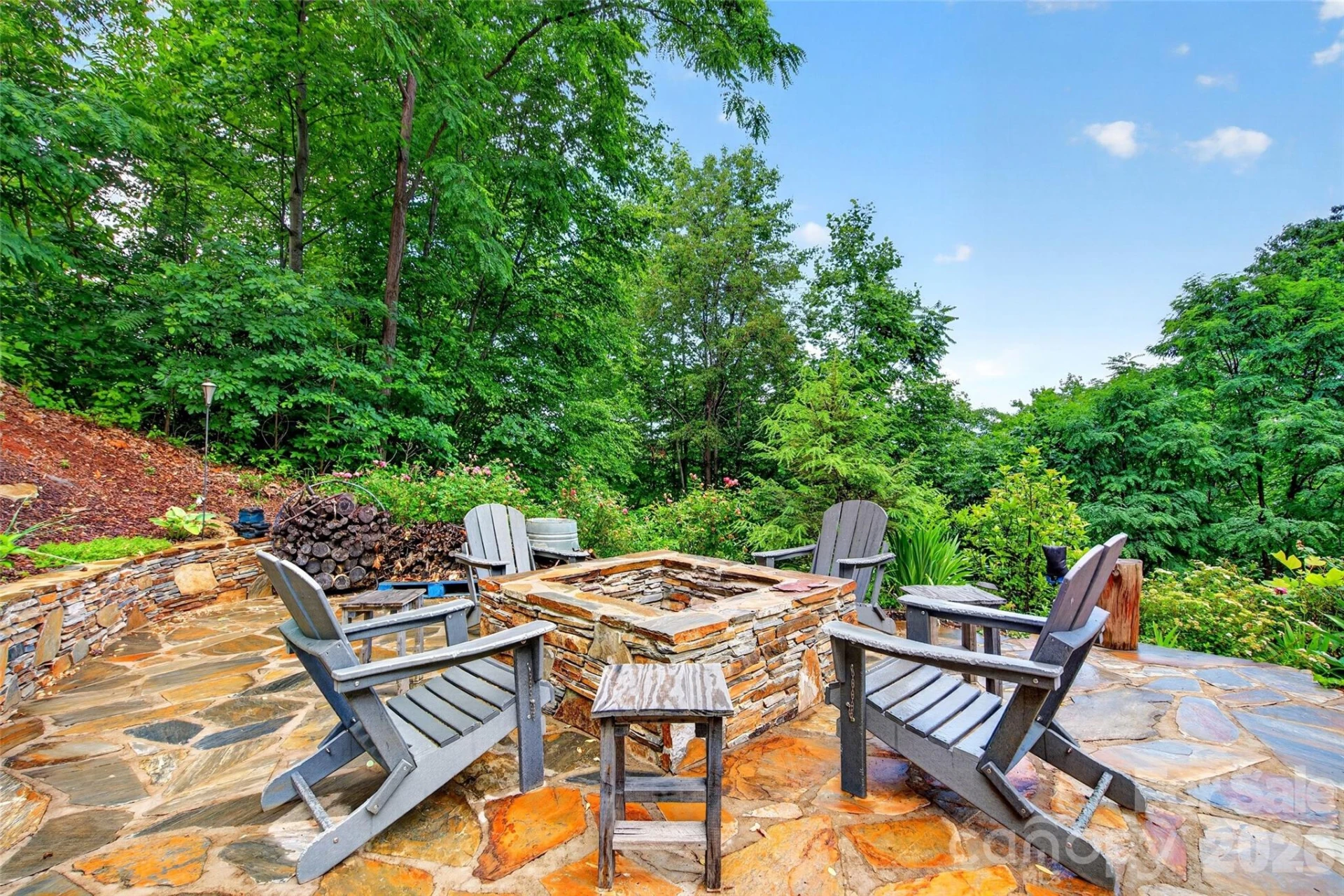 696 Hickory Nut Hollow - Photo 41