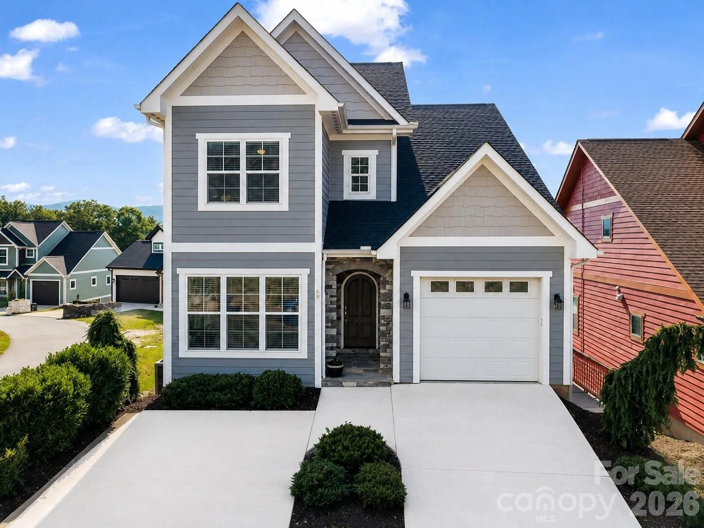 66 Tudor Way - Photo 3