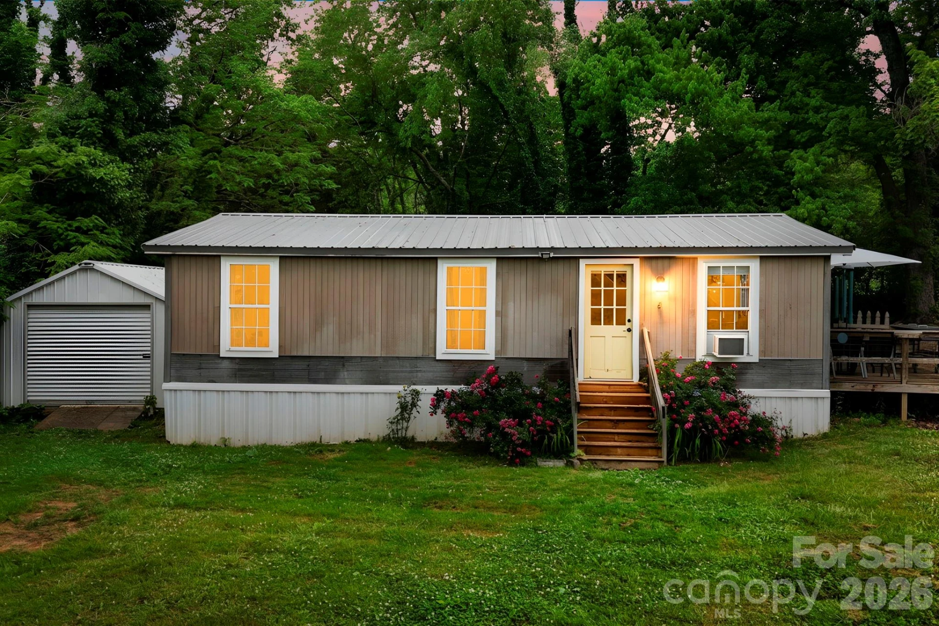 4 and 6 Mountain View Road - Photo 2