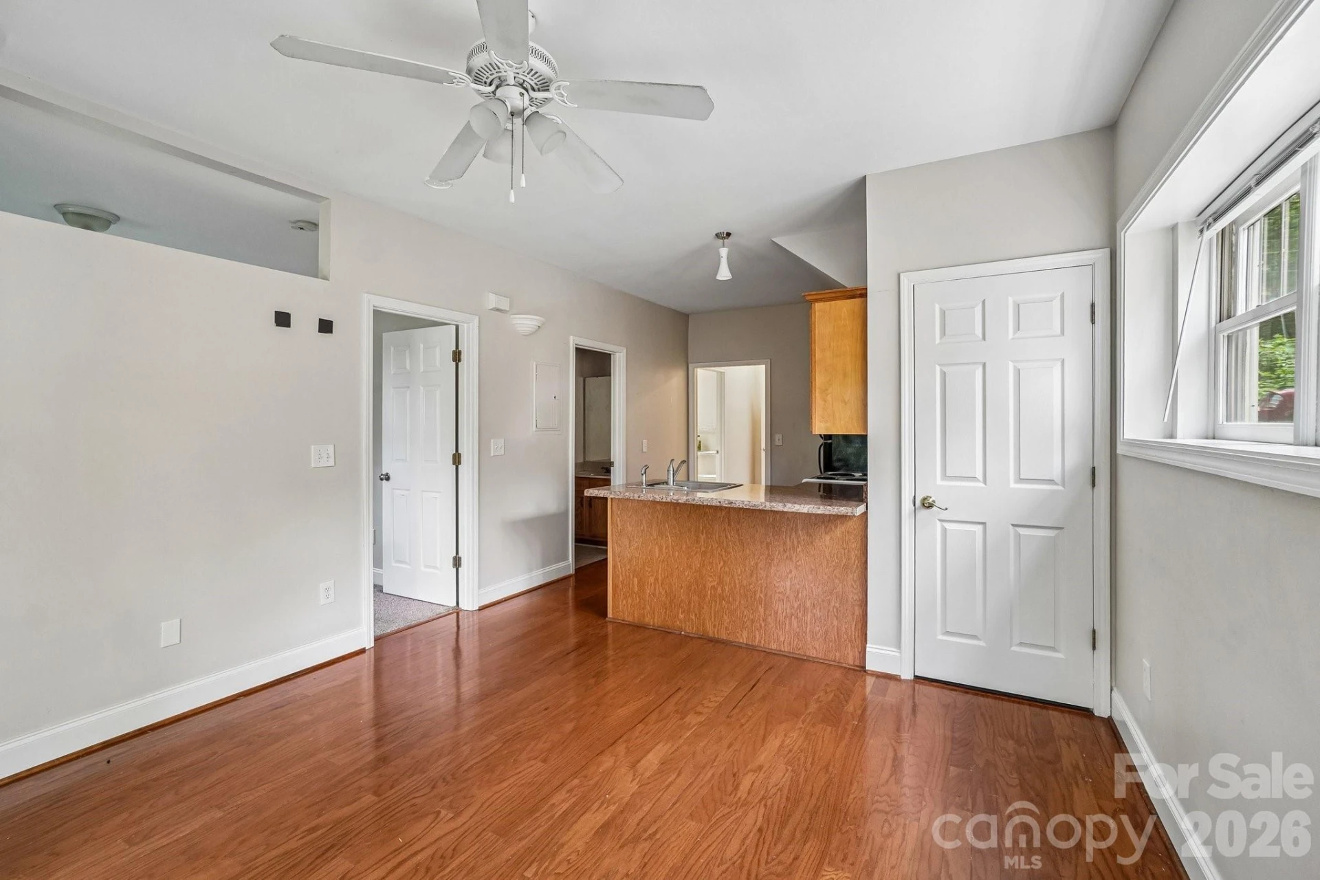 25 Houston Street - Photo 13