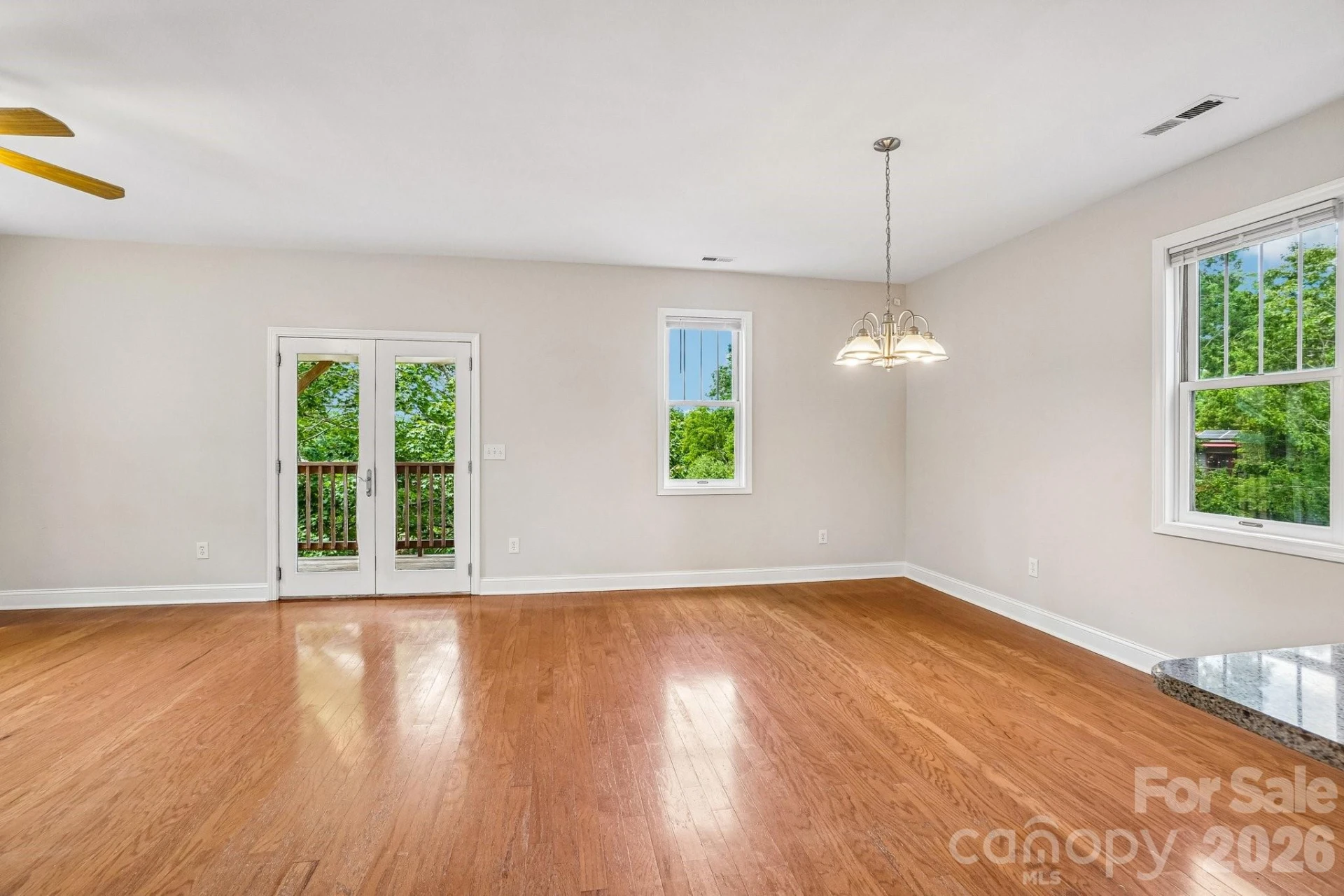 25 Houston Street - Photo 5