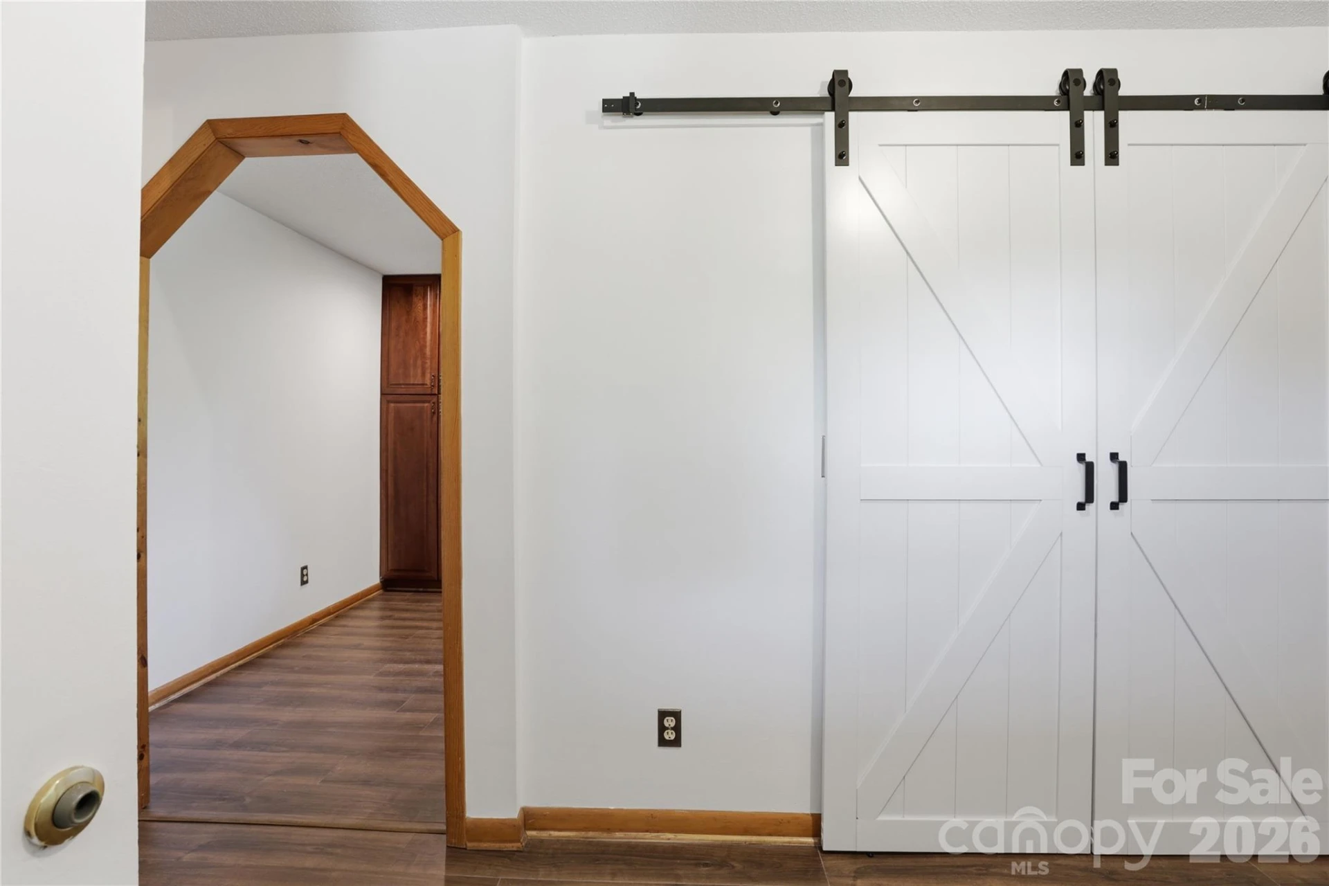 207 Wood Dale Drive - Photo 4