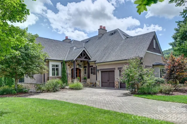 14 Foxbridge Way
