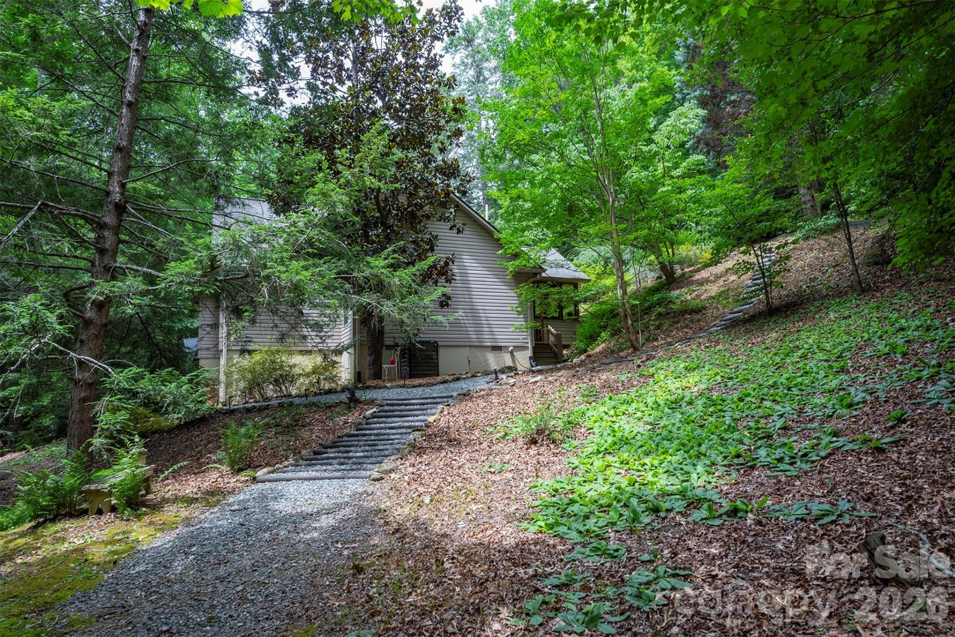 132 Rumbling Bald Road - Photo 32