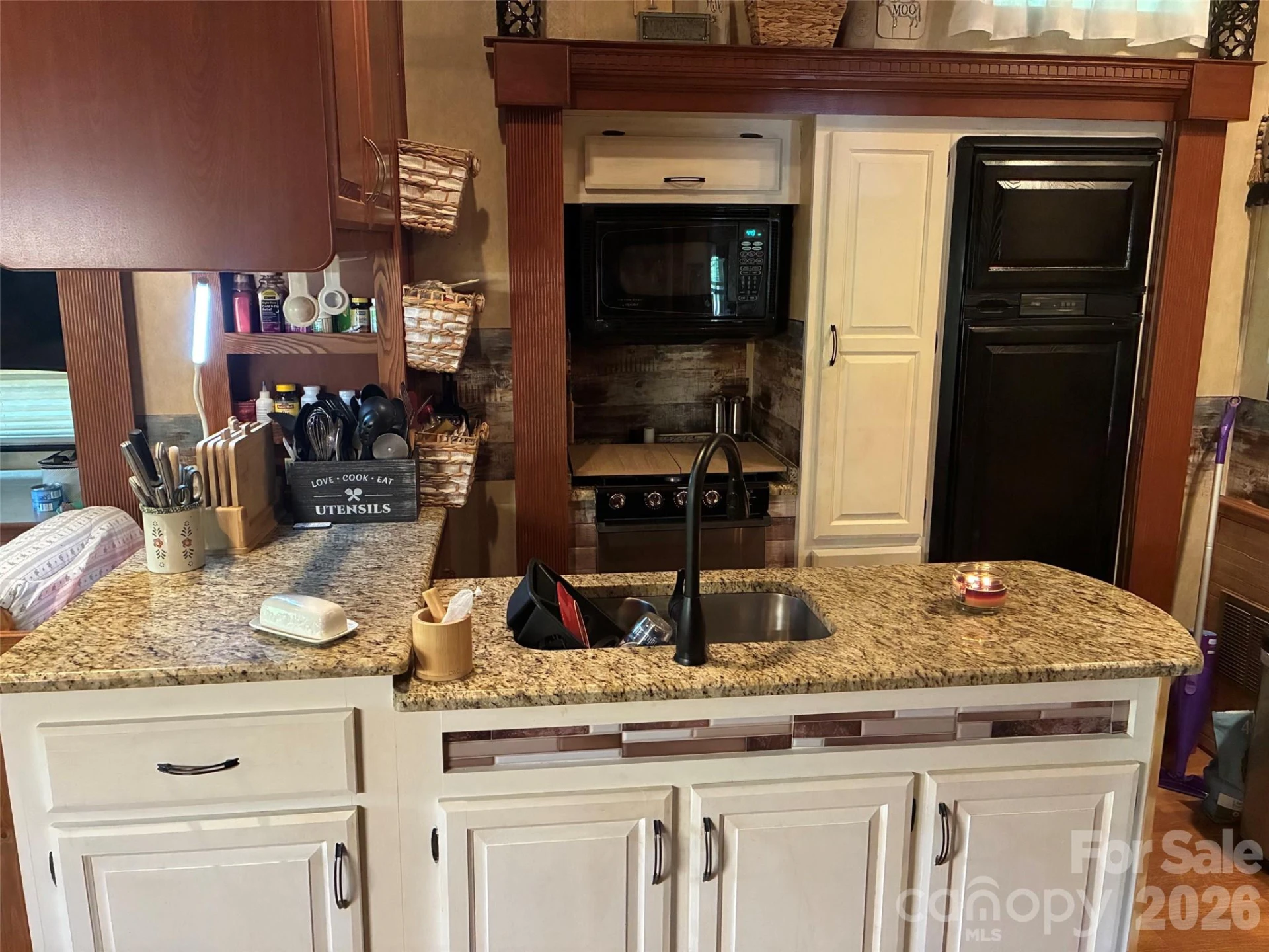 1431 Mountain Creek Road - Photo 11