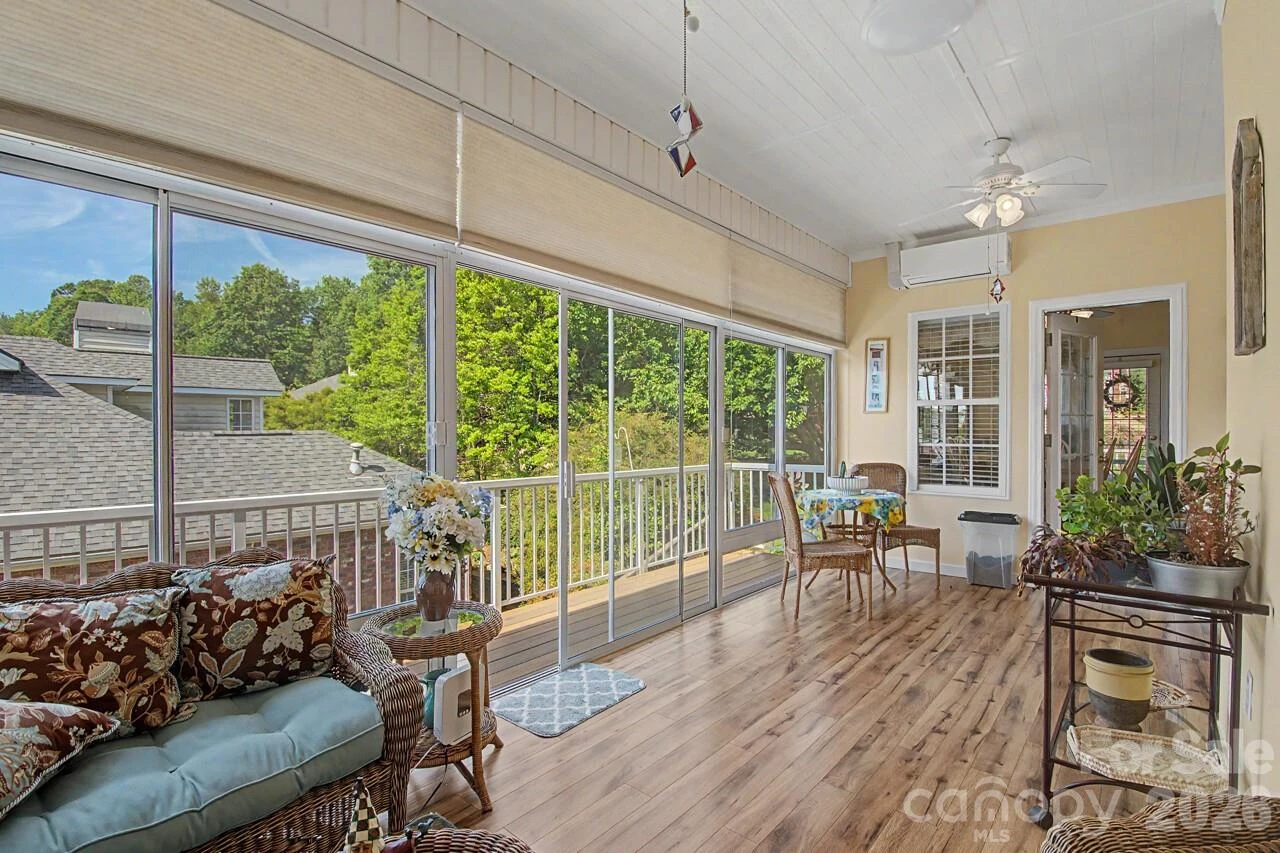 606 Carriage Commons Drive - Photo 19