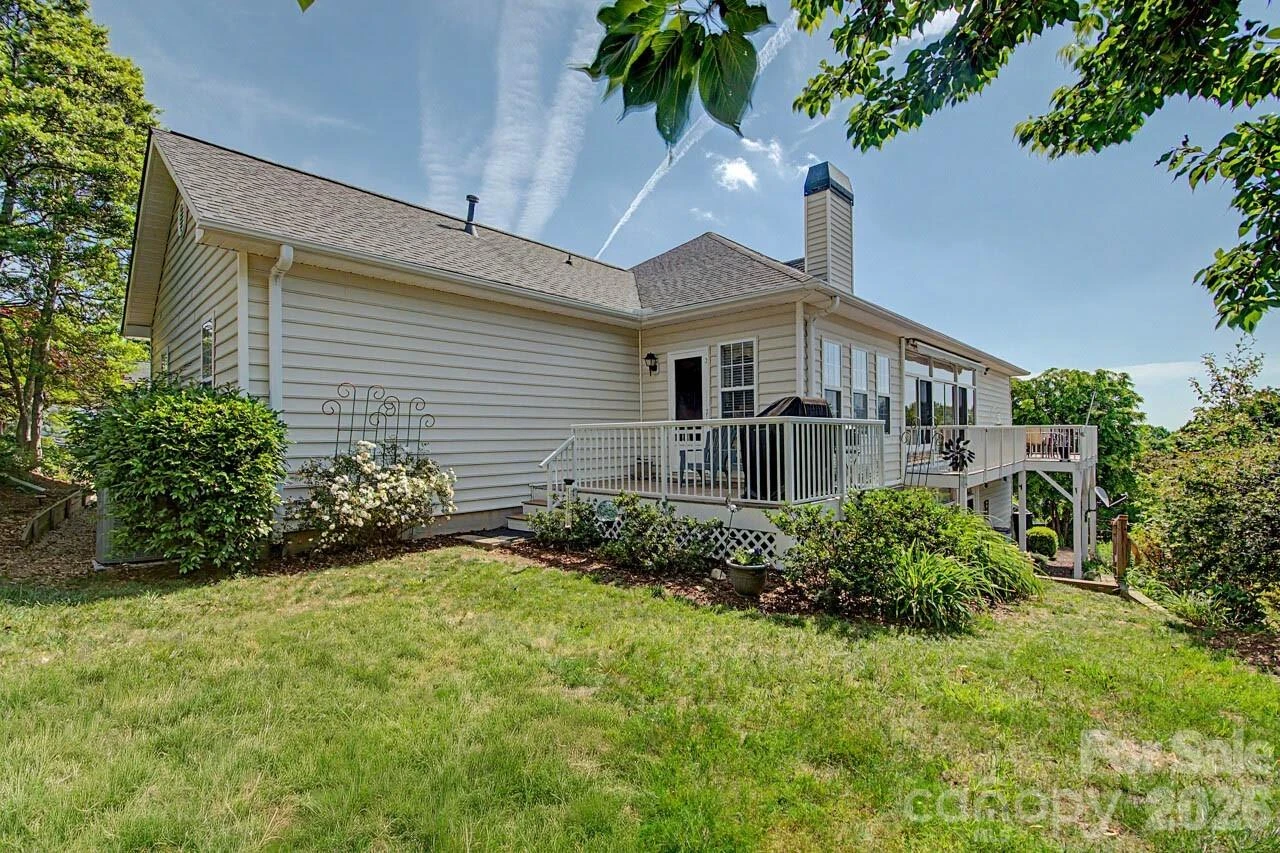 606 Carriage Commons Drive - Photo 42