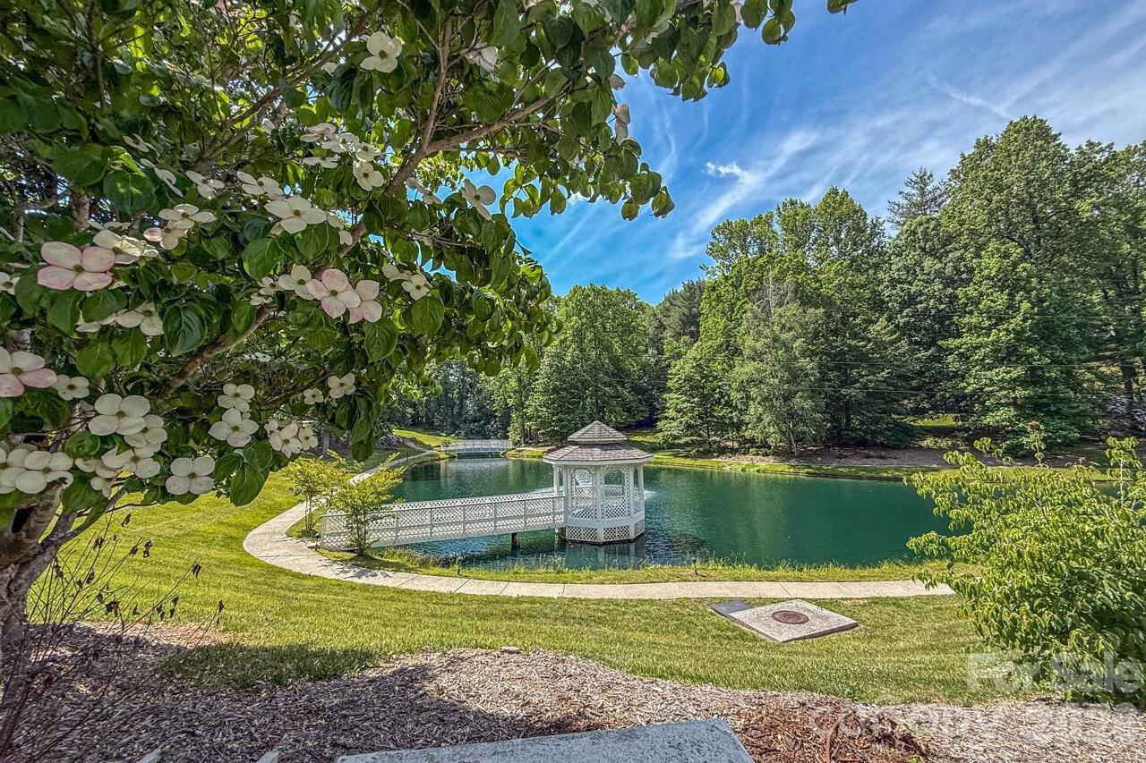 606 Carriage Commons Drive - Photo 47