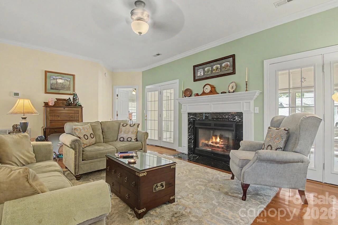 606 Carriage Commons Drive - Photo 7