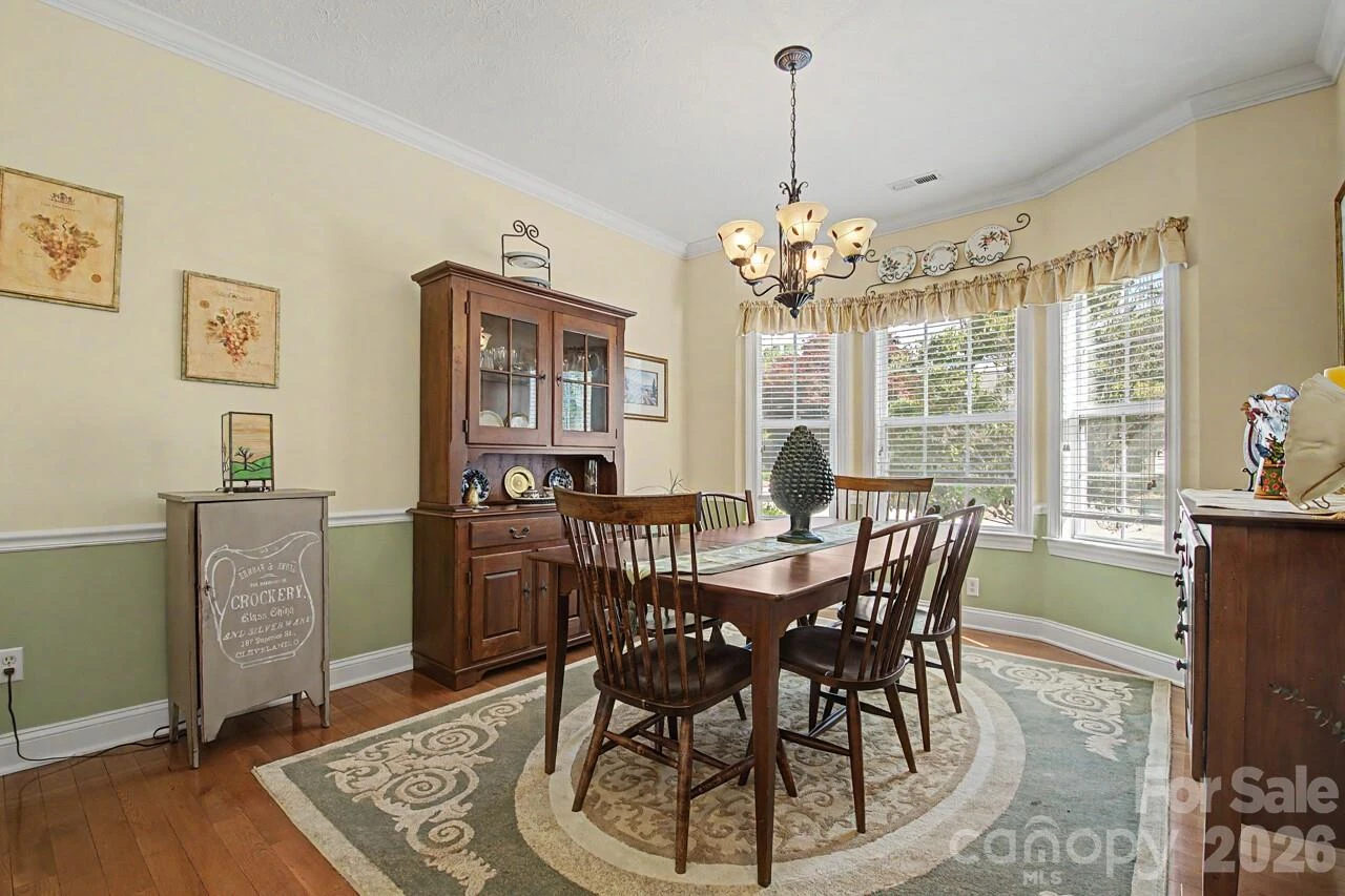 606 Carriage Commons Drive - Photo 9
