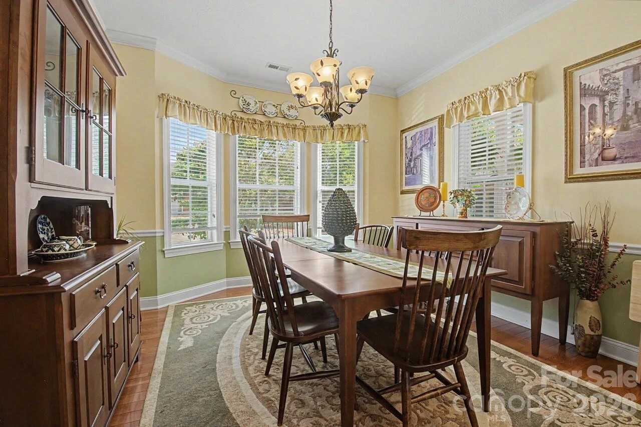 606 Carriage Commons Drive - Photo 10