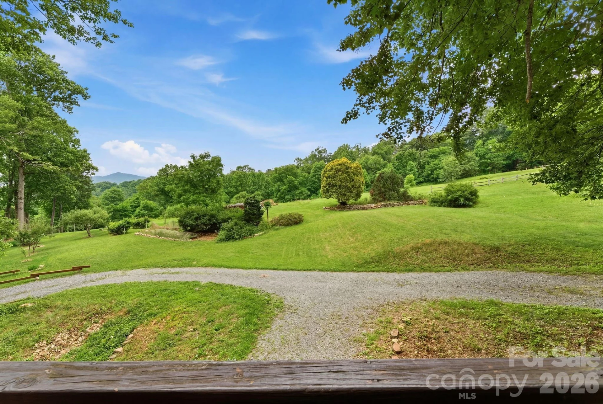 429 Biodome Drive - Photo 7