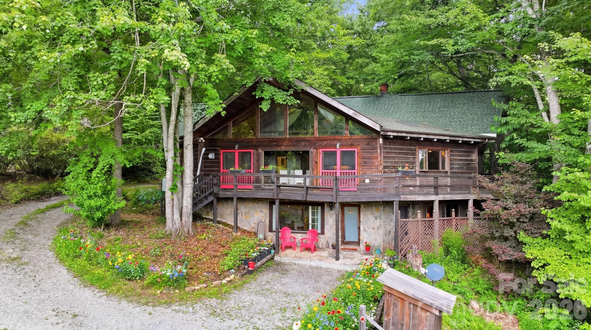 429 Biodome Drive - Photo 2