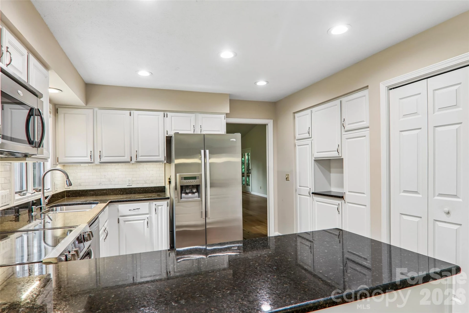 405 Wild Oak Lane - Photo 14