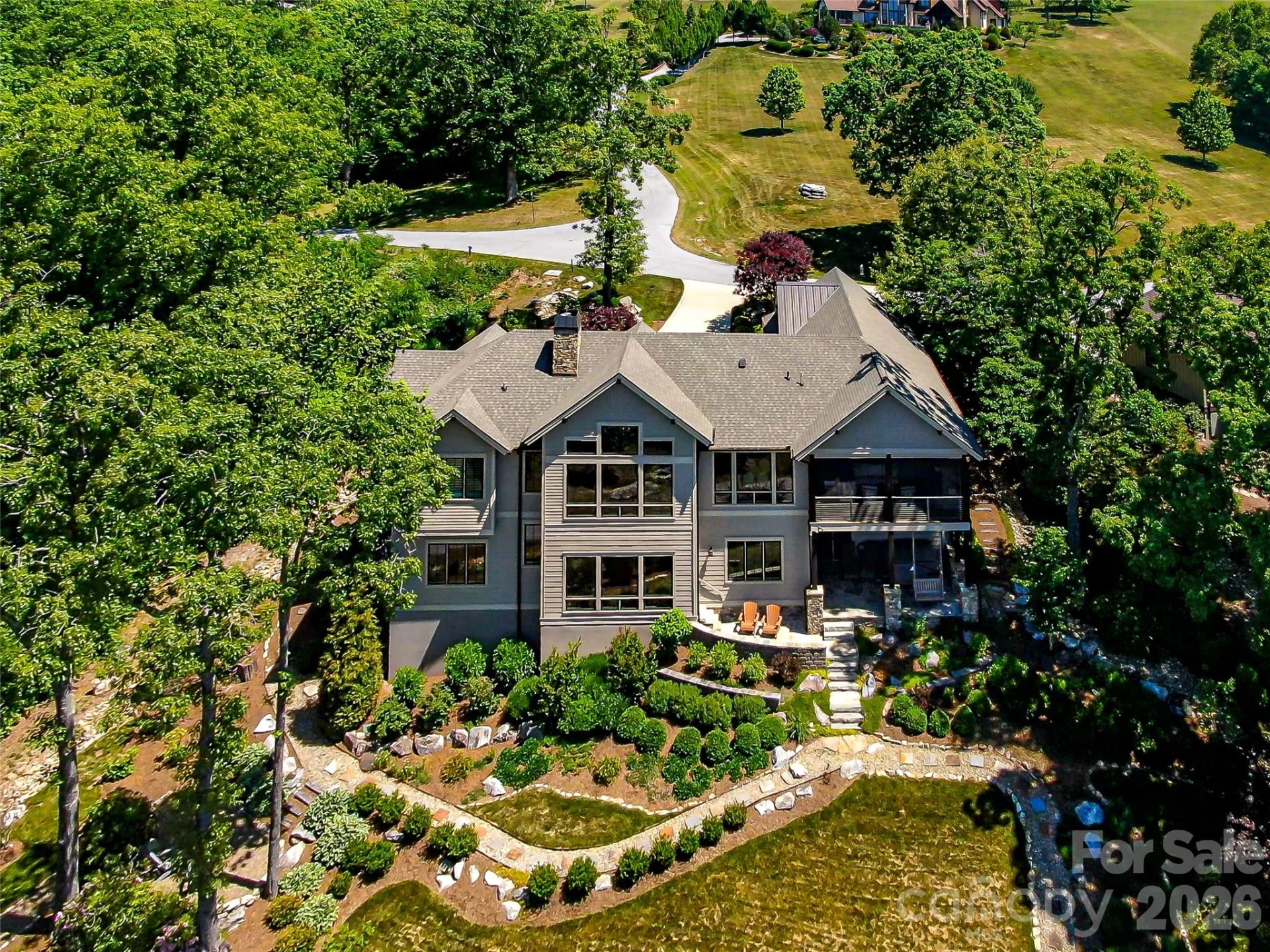 236 Summerset Drive - Photo 2