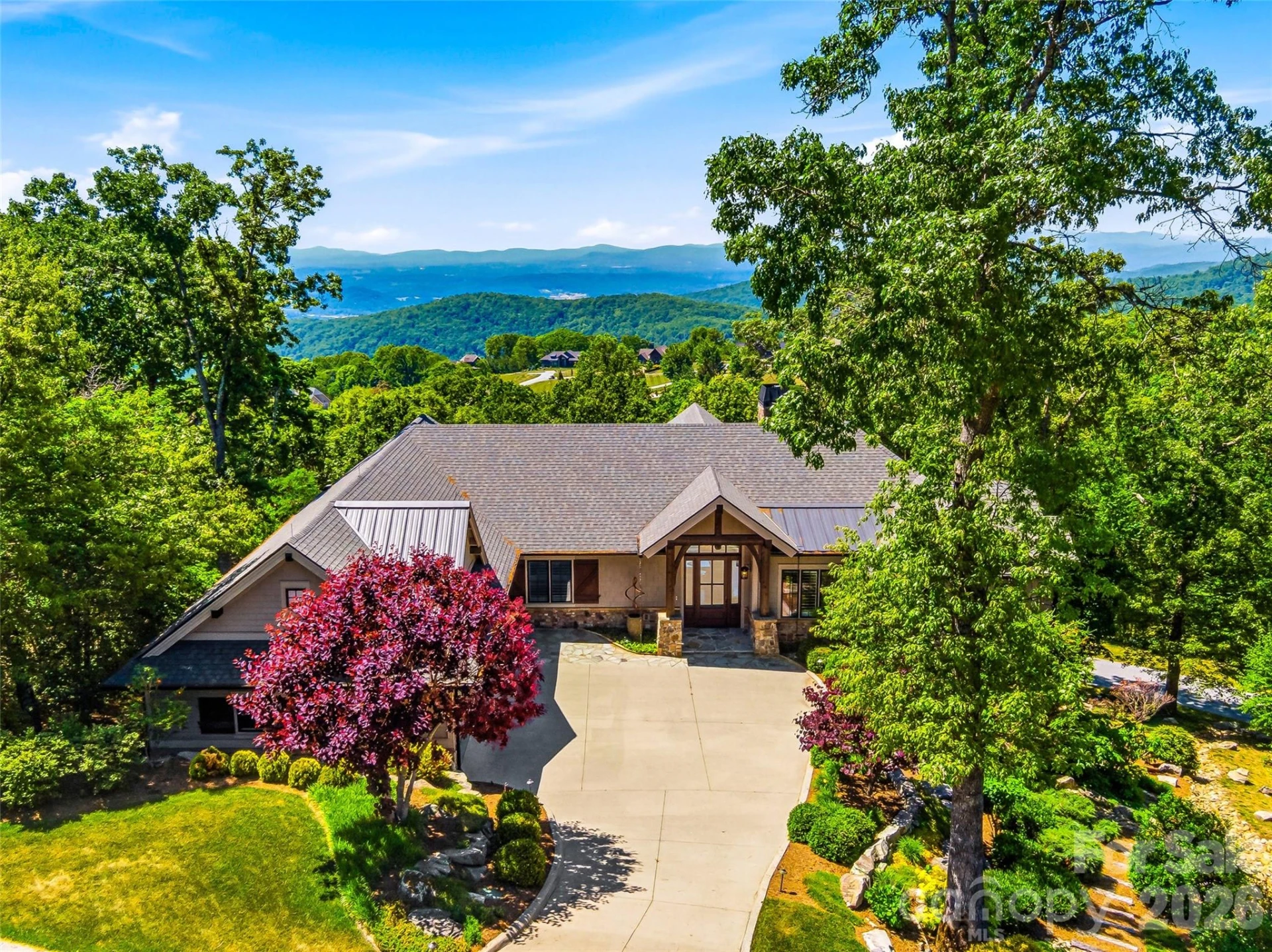 236 Summerset Drive - Photo 3