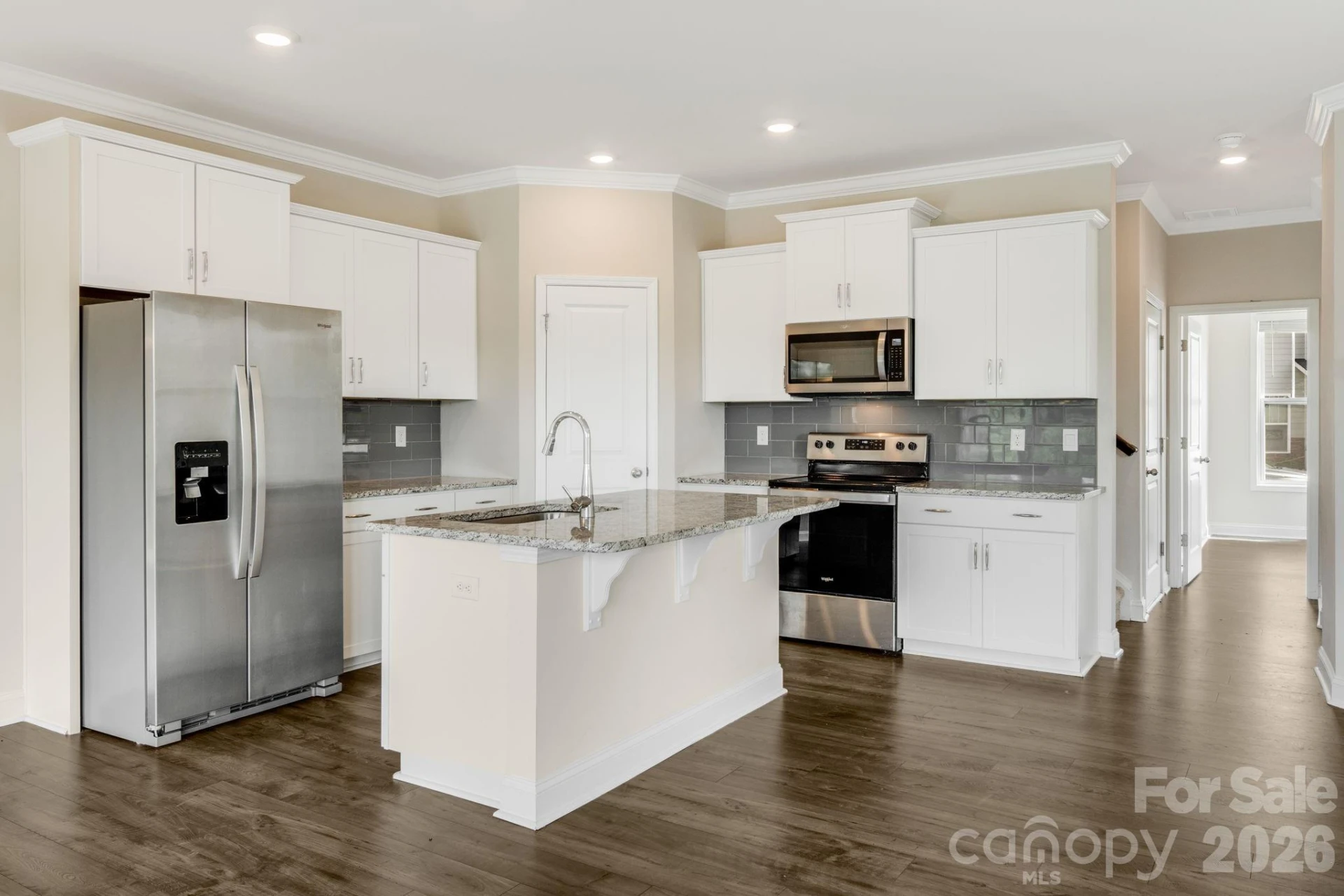 124 Creekview Road - Photo 2