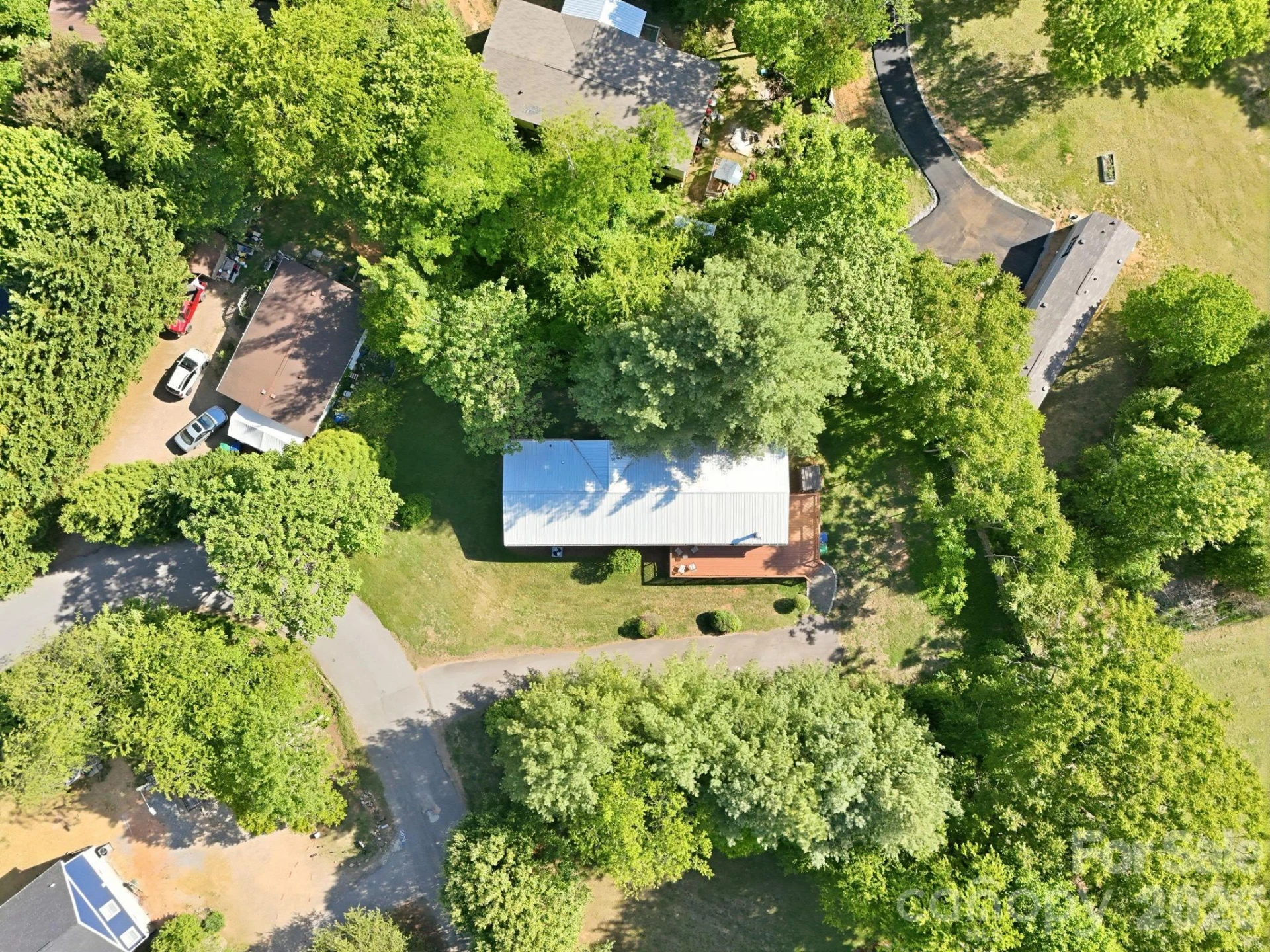 118 Heather Drive - Photo 3
