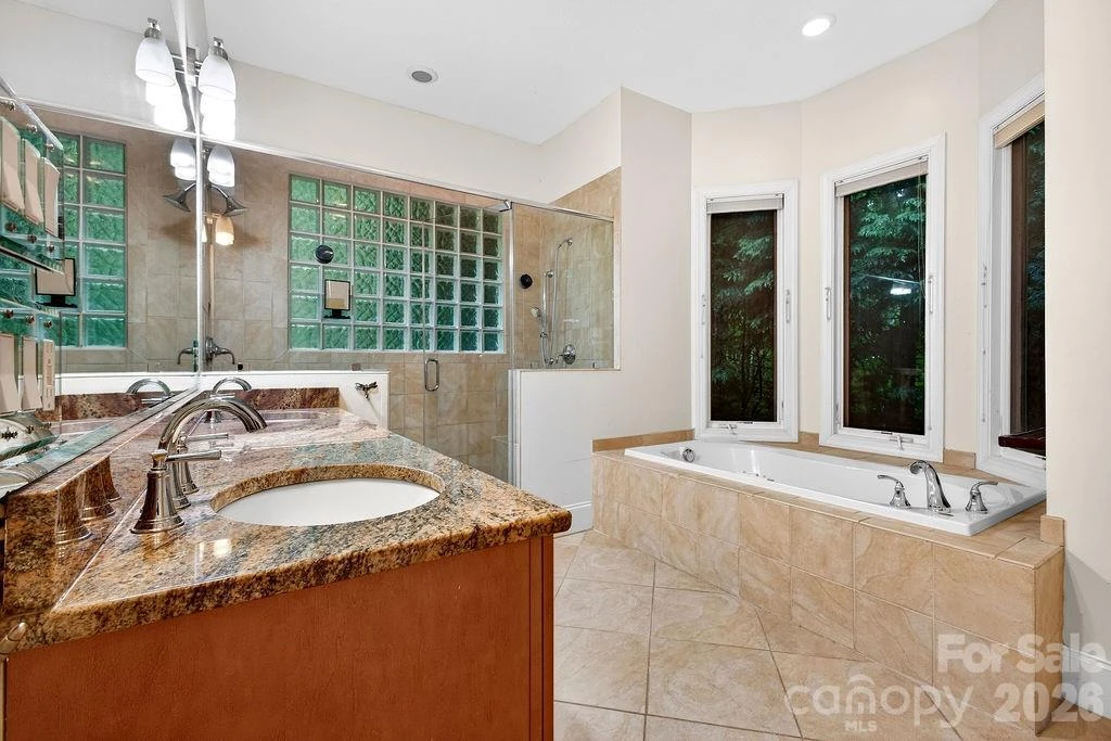 94 Oak Hollow Drive - Photo 24