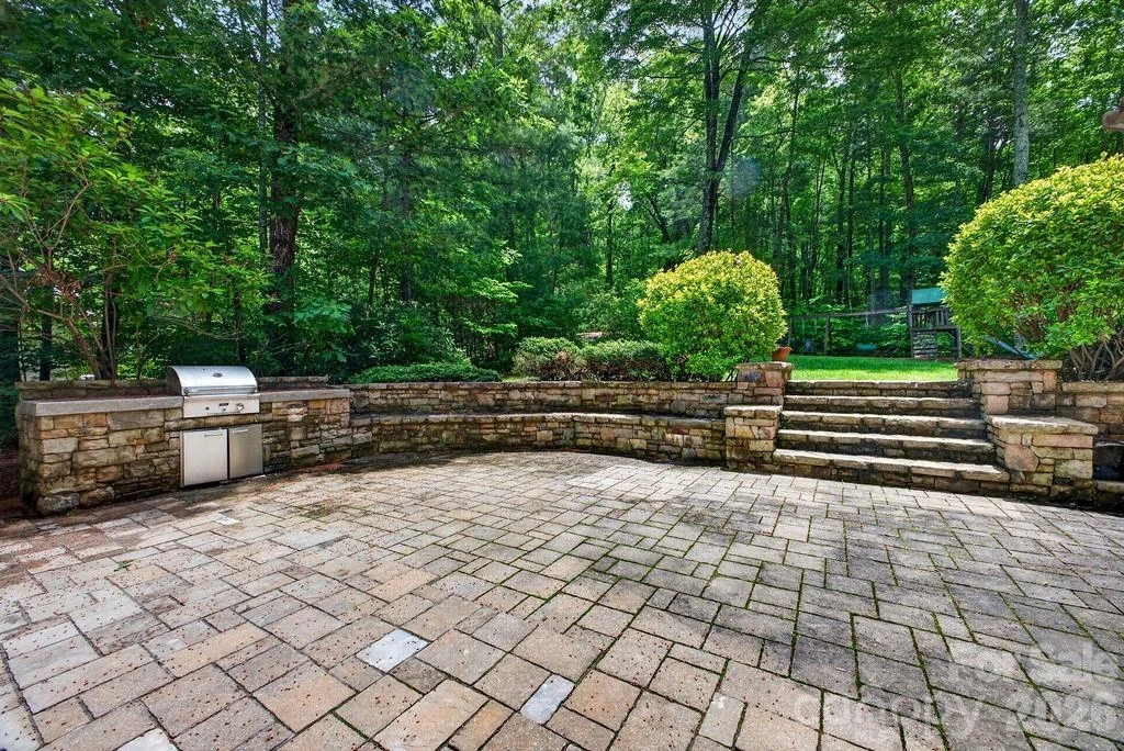 94 Oak Hollow Drive - Photo 8
