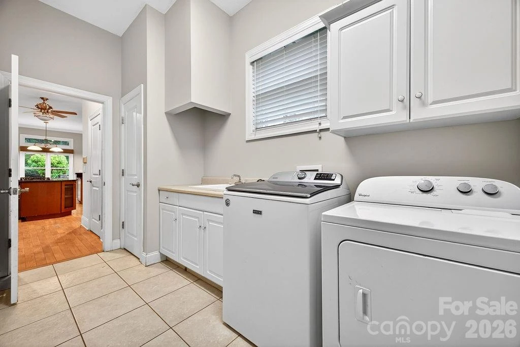 94 Oak Hollow Drive - Photo 41