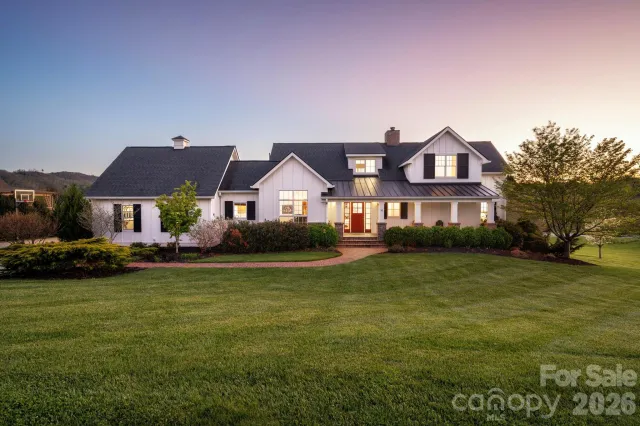 30 Water Hill Way