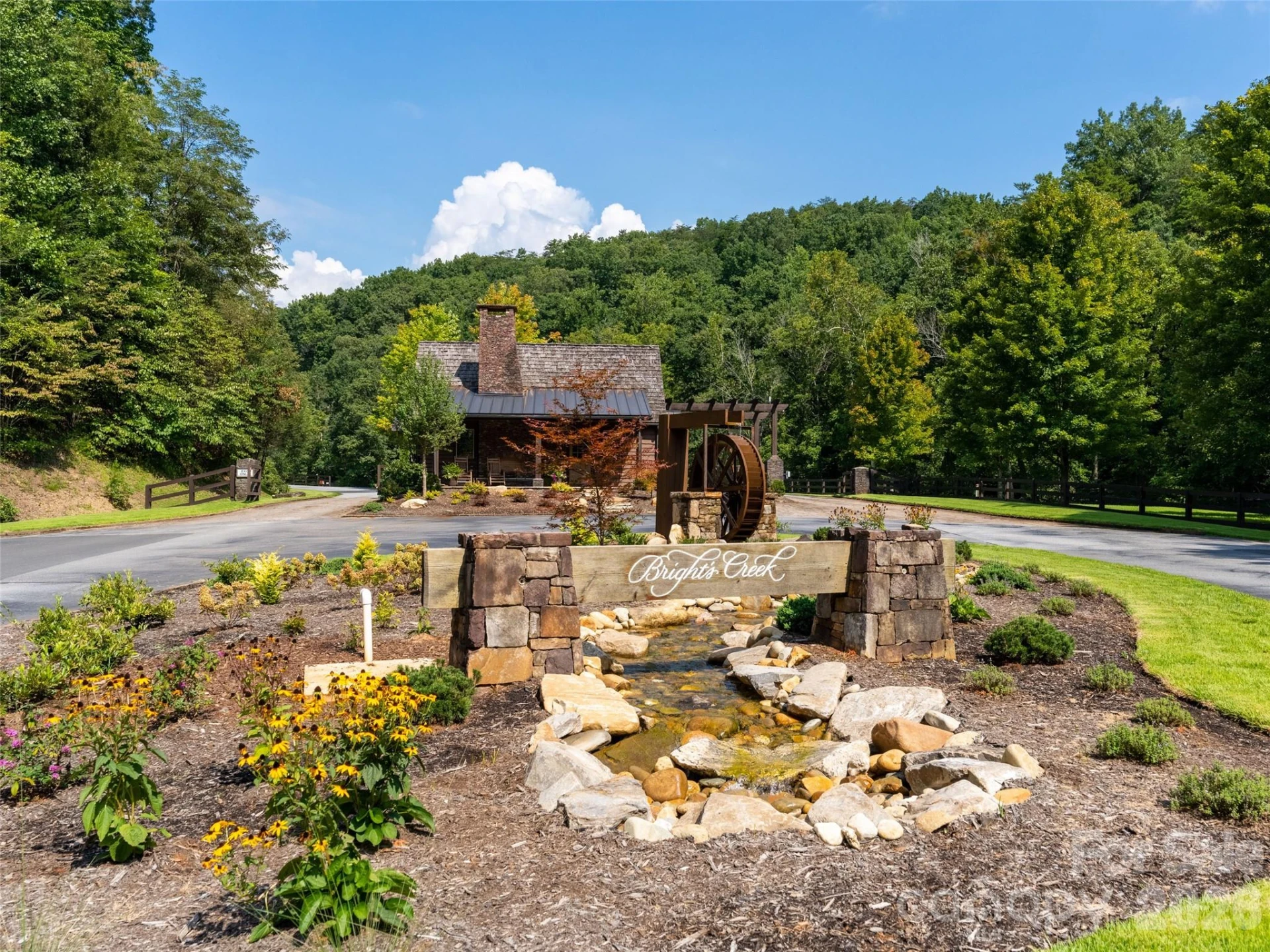 288 Eastman Place - Photo 8