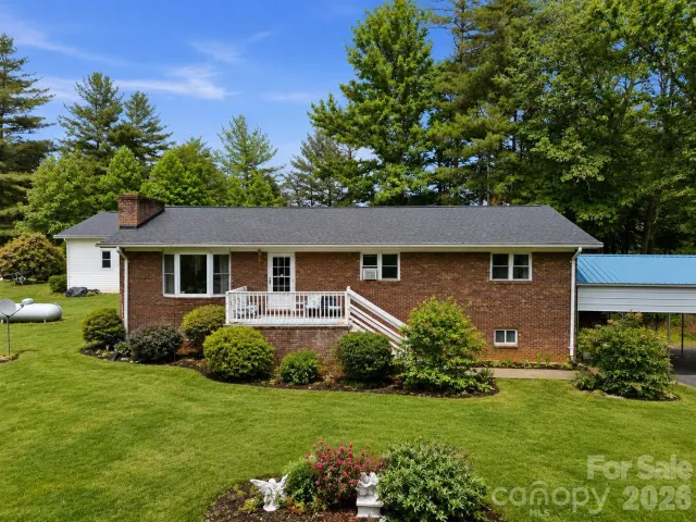 22 Webb Hill Road