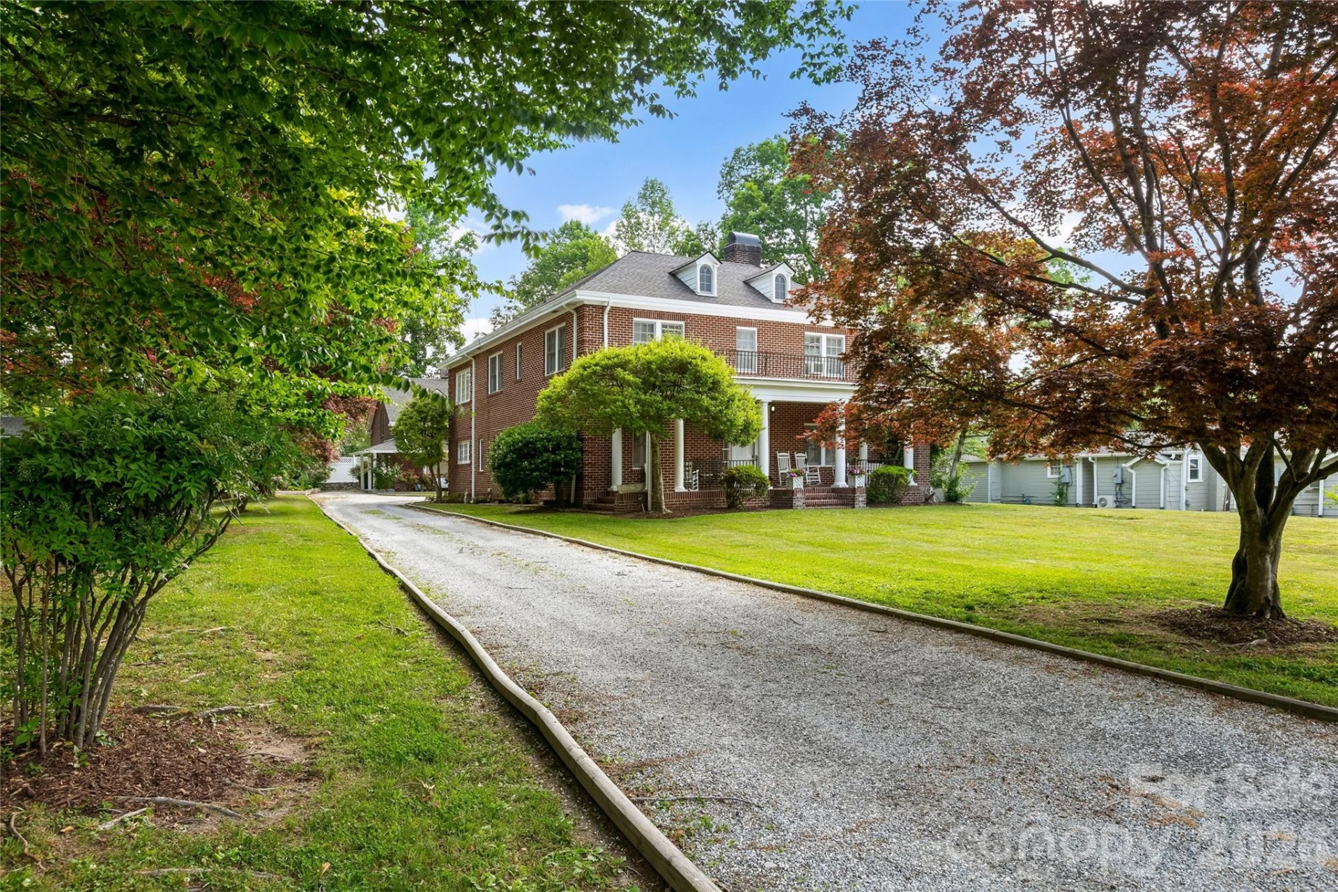 1518 Greenville Highway - Photo 2