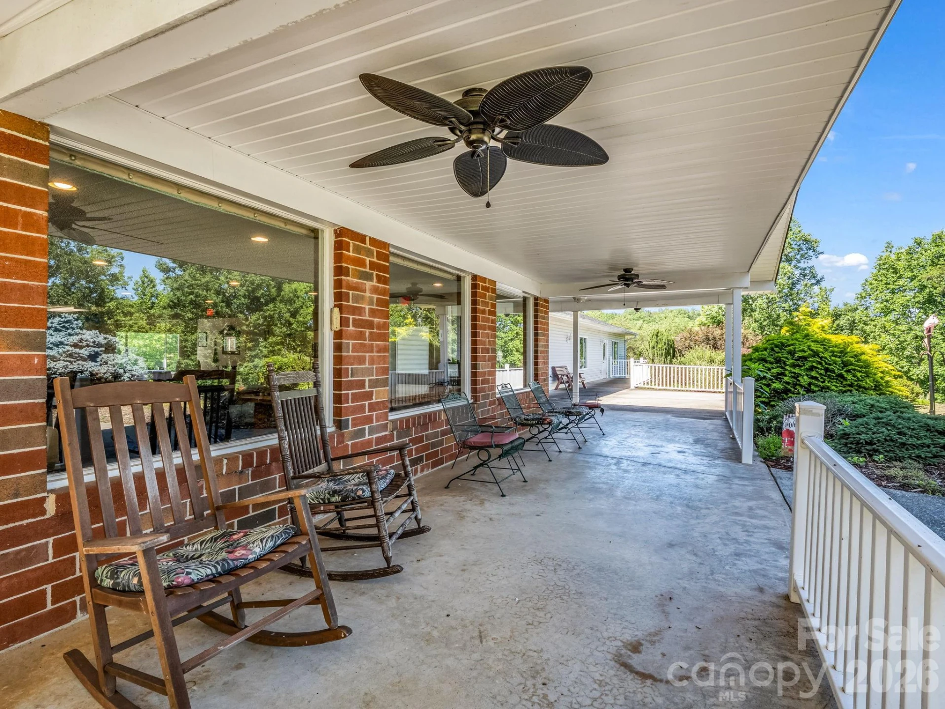 354 Woodland Drive - Photo 5