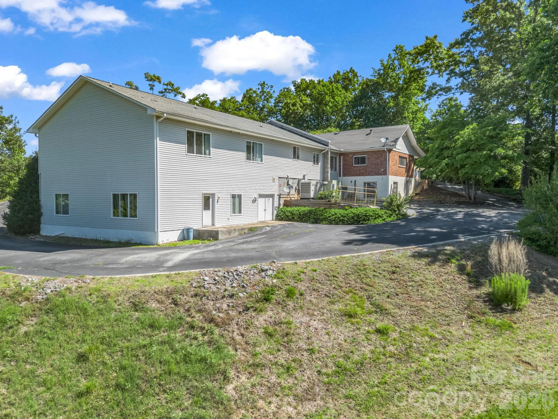 354 Woodland Drive - Photo 6