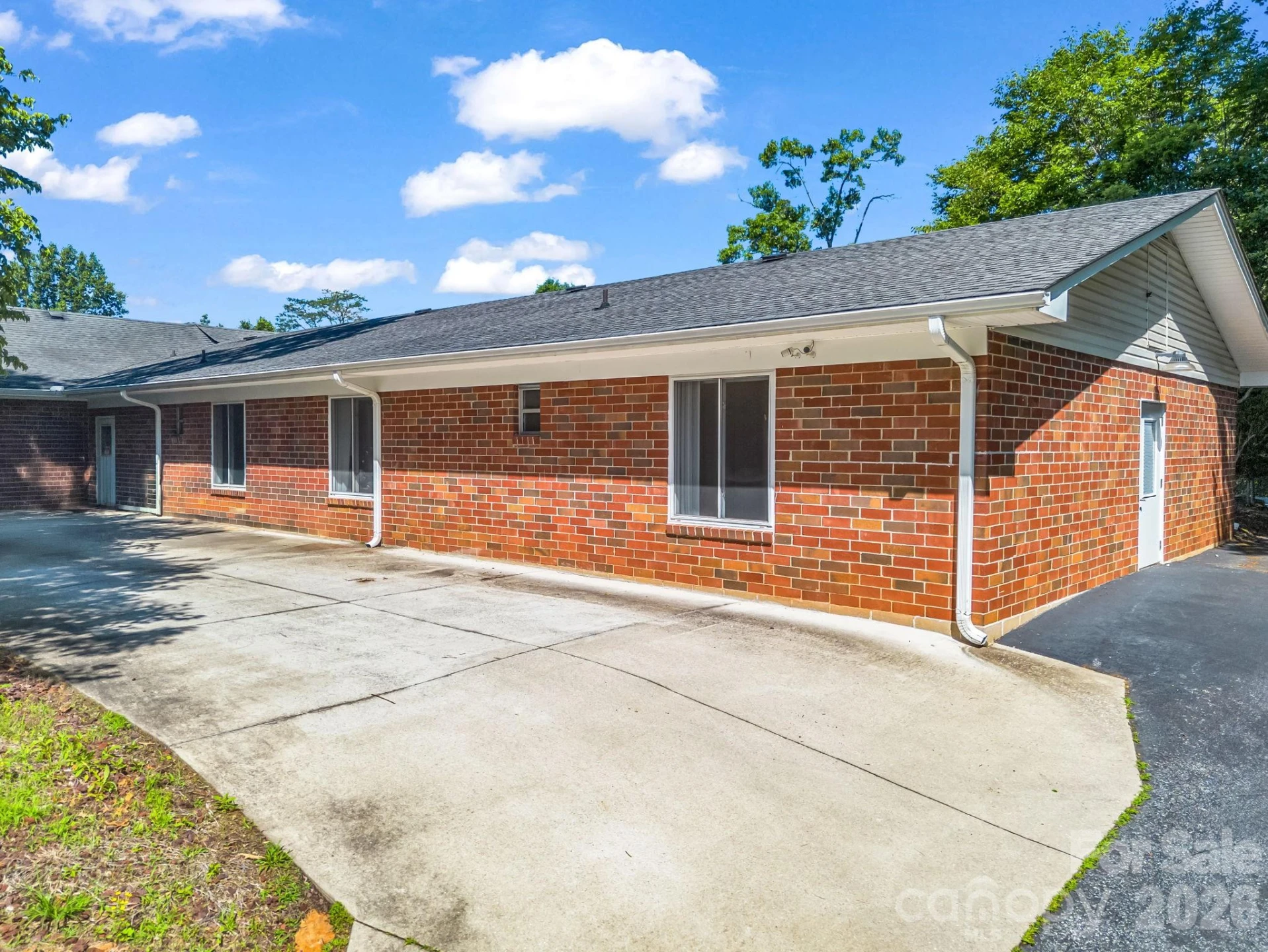 354 Woodland Drive - Photo 7