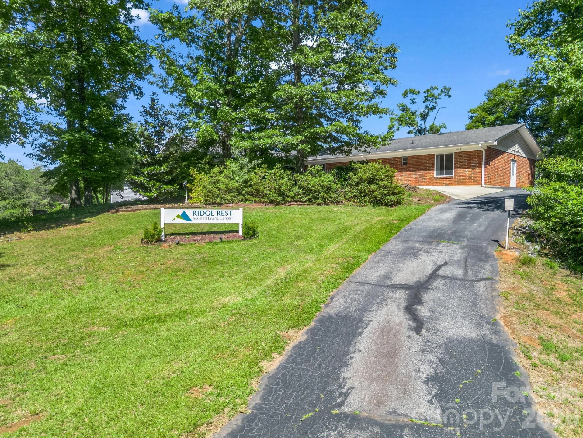 354 Woodland Drive - Photo 10