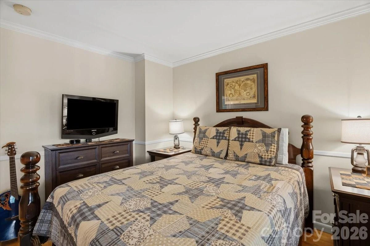122 Arnold Heights - Photo 16