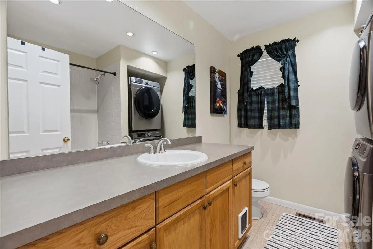 122 Arnold Heights - Photo 18