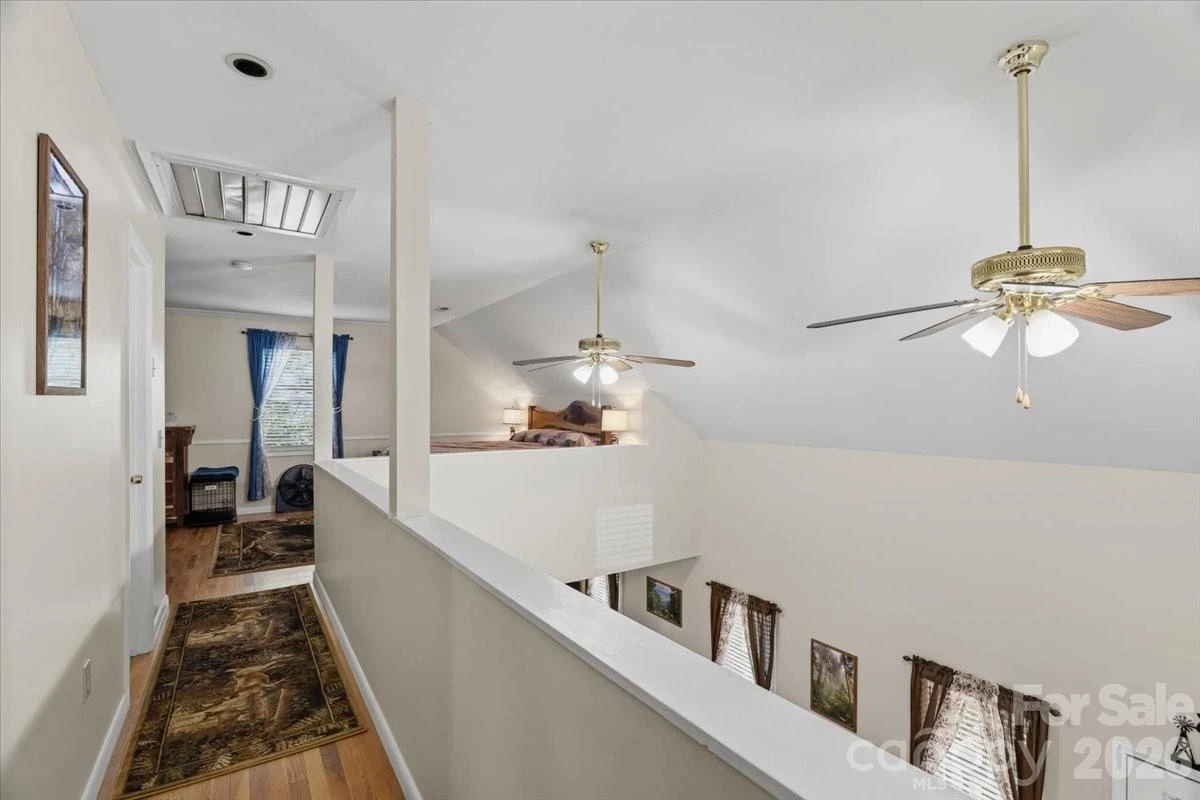 122 Arnold Heights - Photo 20