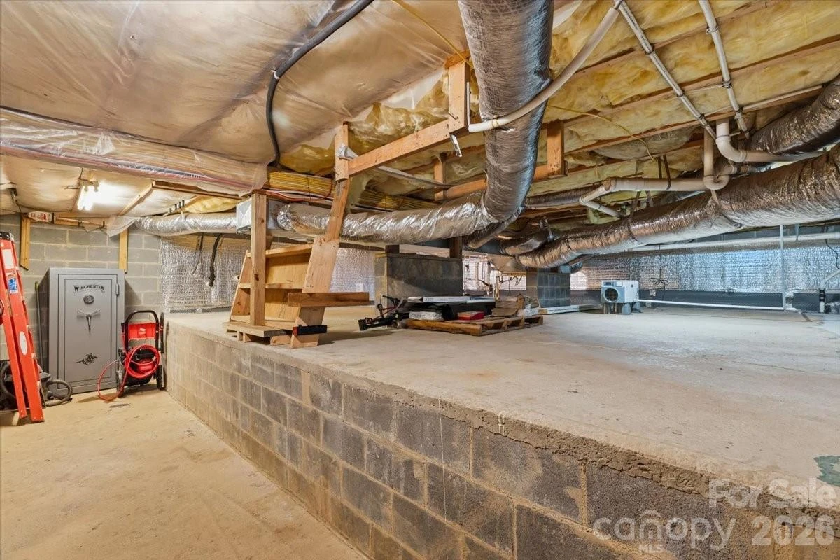 122 Arnold Heights - Photo 32