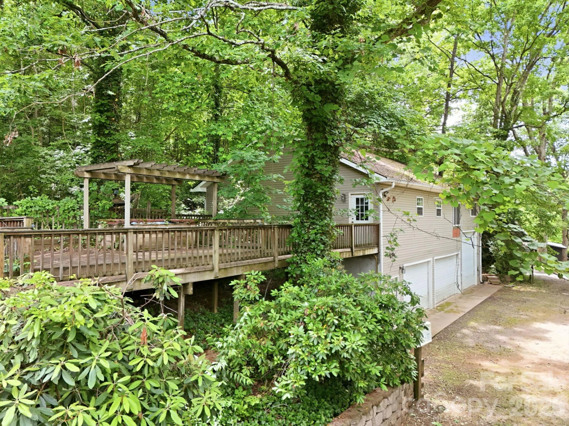 120 Stovall Street - Photo 3