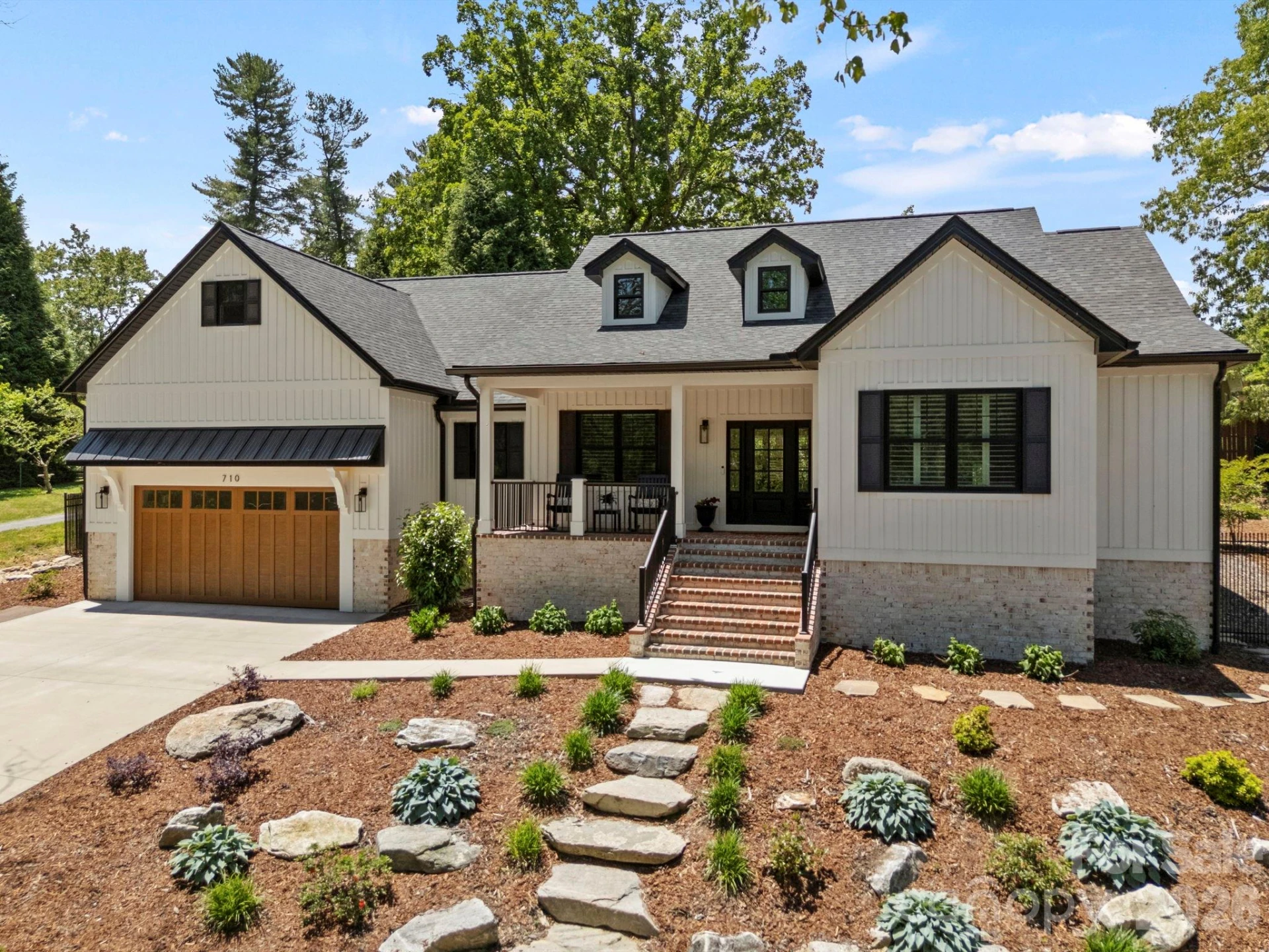 710 Knollwood Drive