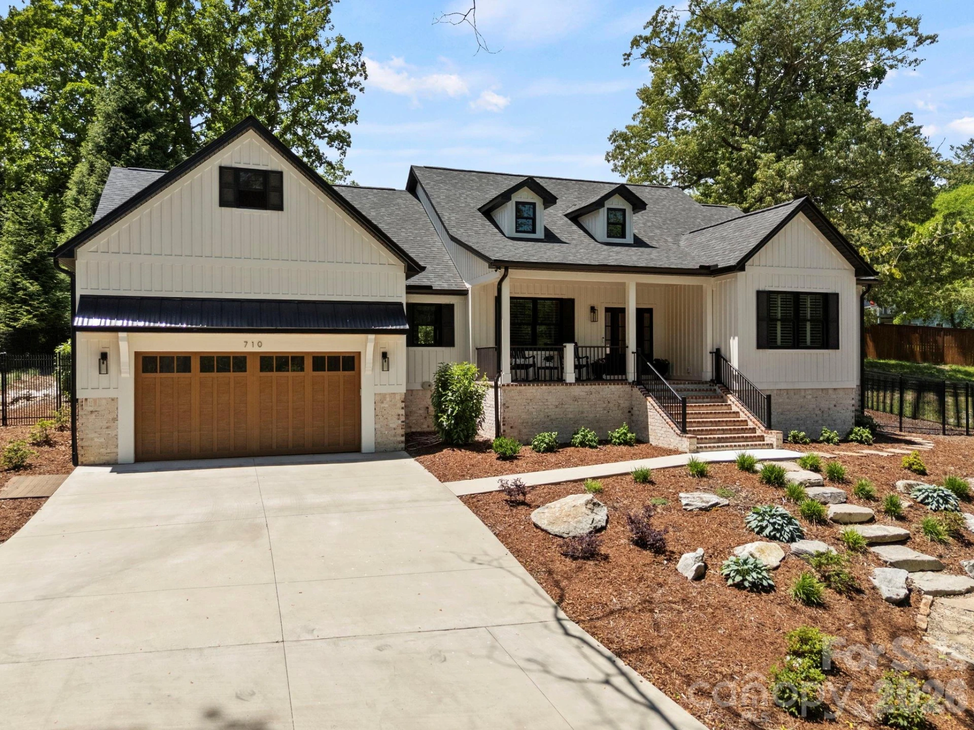 710 Knollwood Drive - Photo 3