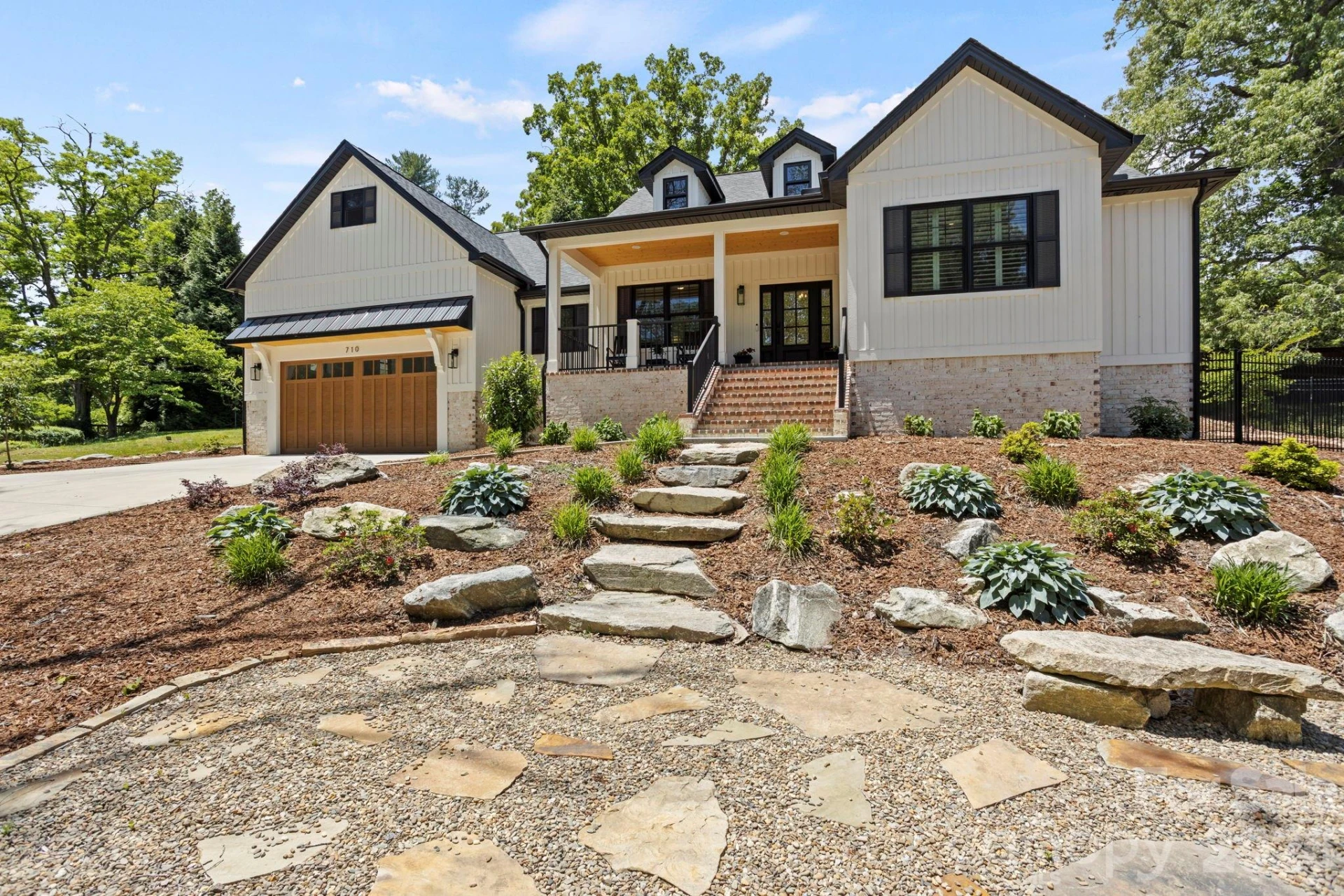 710 Knollwood Drive - Photo 4